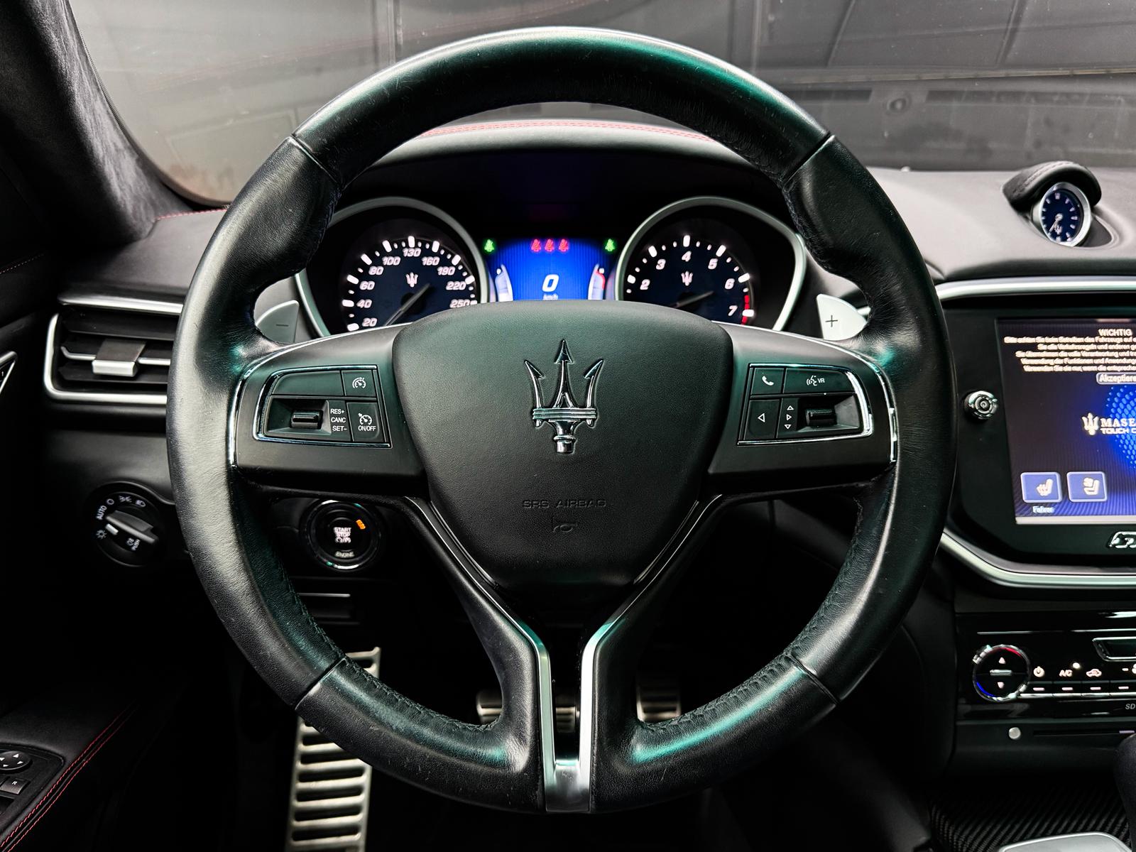 MASERATI Ghibli S Q4 3.0 V6 Automatica-image-10