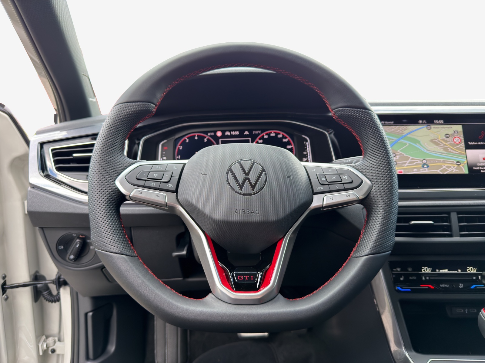 VW Polo GTI 2.0TSI 207PS-image-9