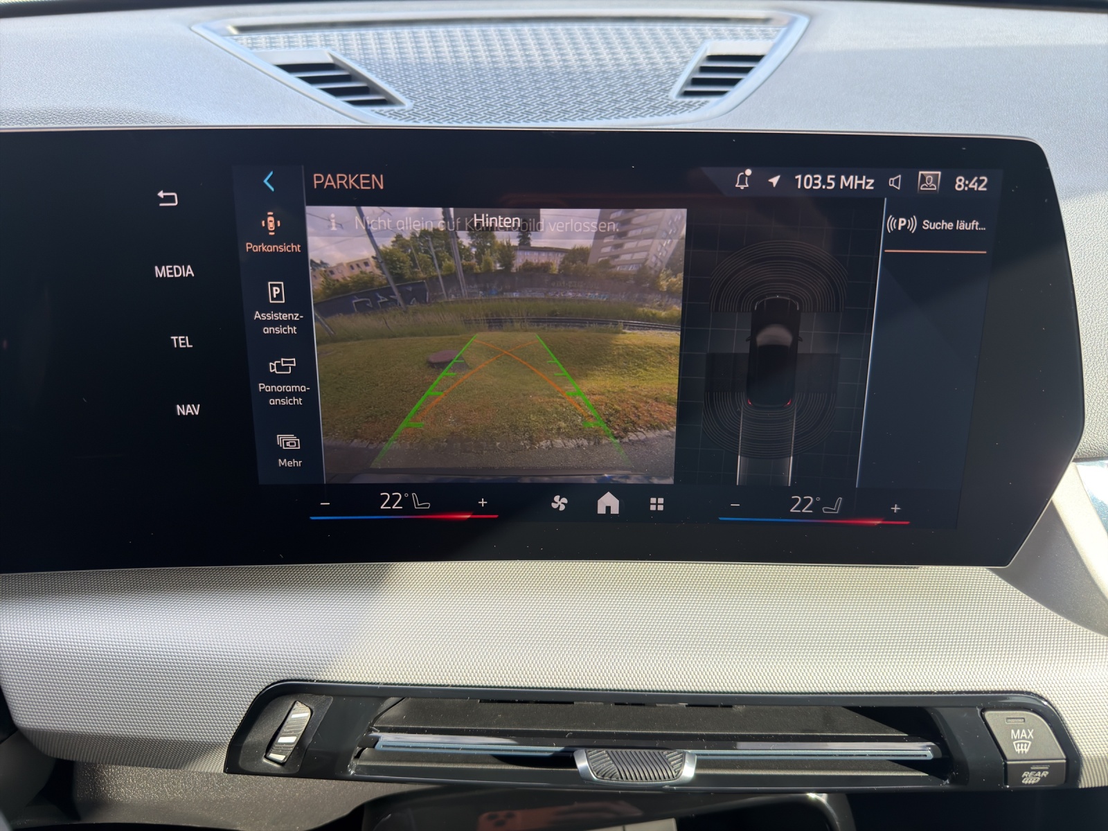 BMW X1 sDrive 18i-image-17
