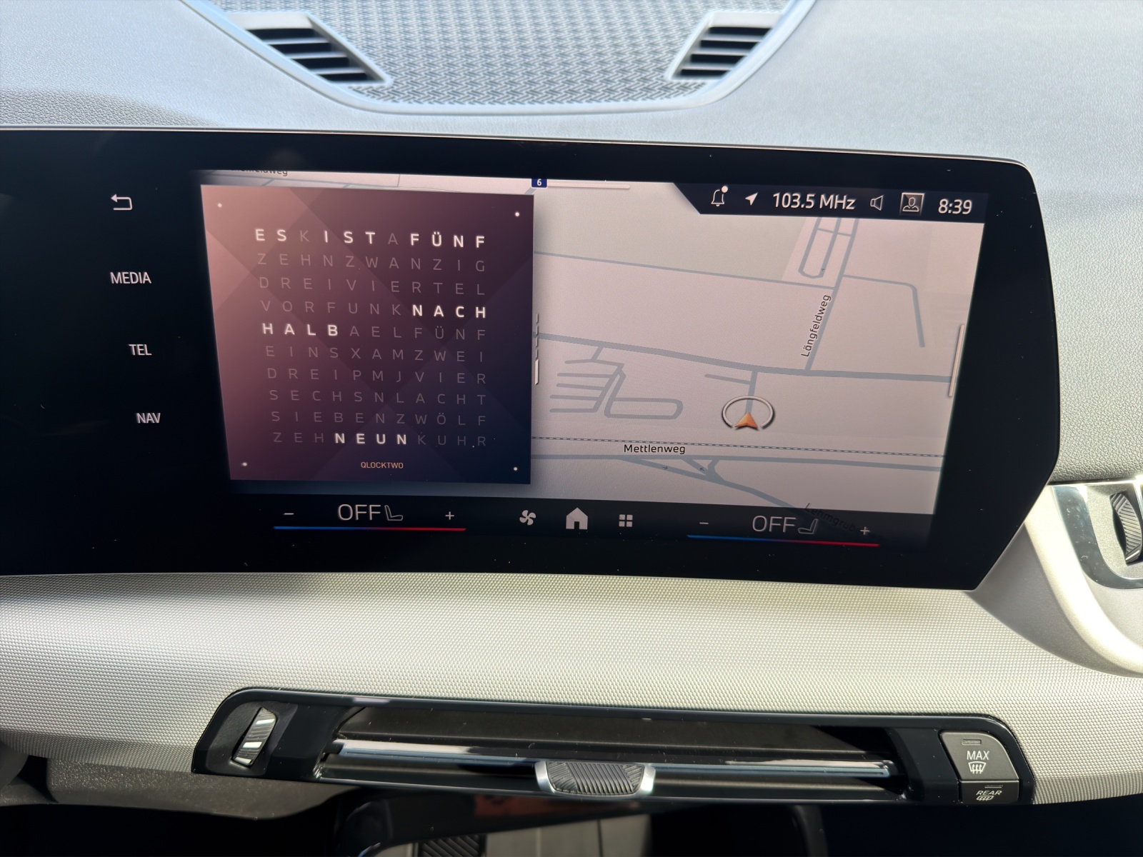 BMW X1 sDrive 18i-image-12
