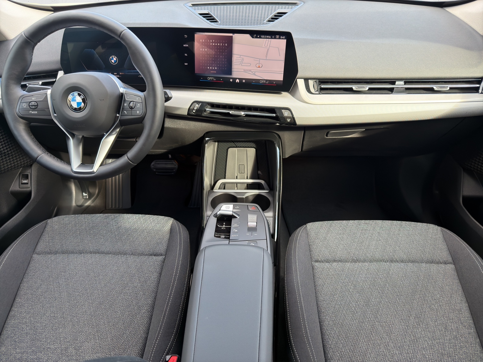 BMW X1 sDrive 18i-image-13