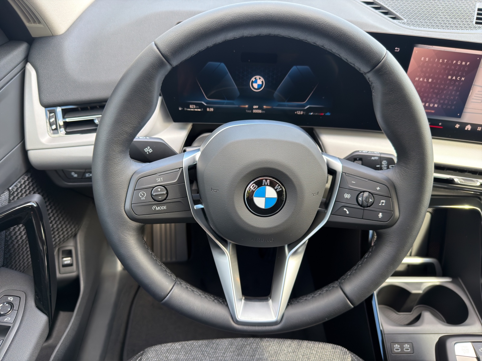 BMW X1 sDrive 18i-image-11