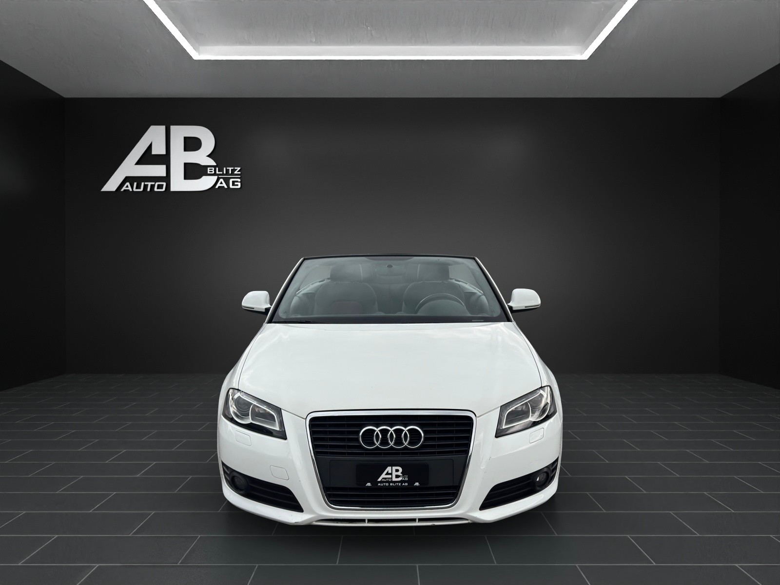 AUDI A3 Cabriolet 1.8 TFSI S-Line Ambition S-tronic-image-0