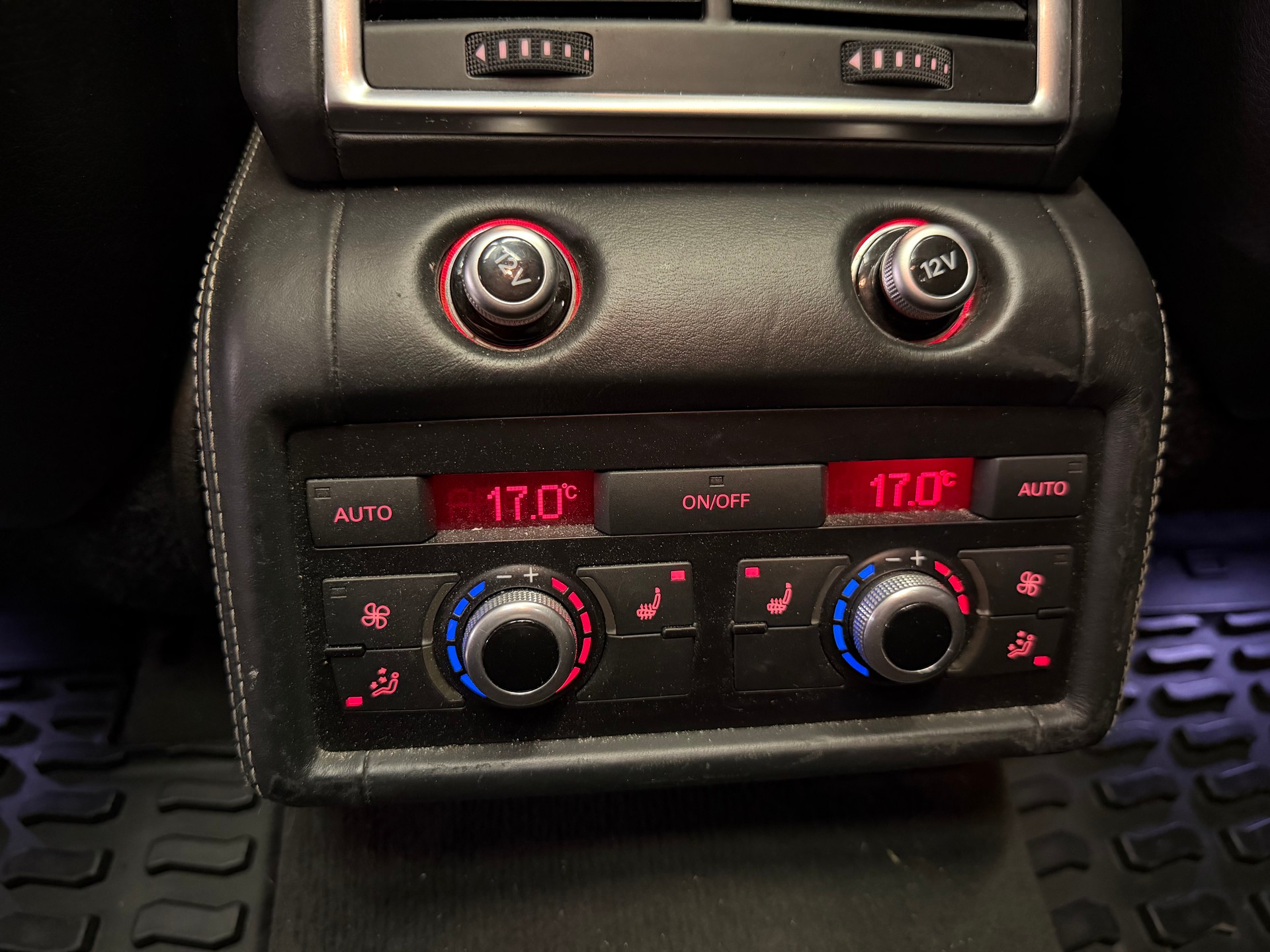 AUDI Q7 3.0 TDI quattro tiptronic-image-10