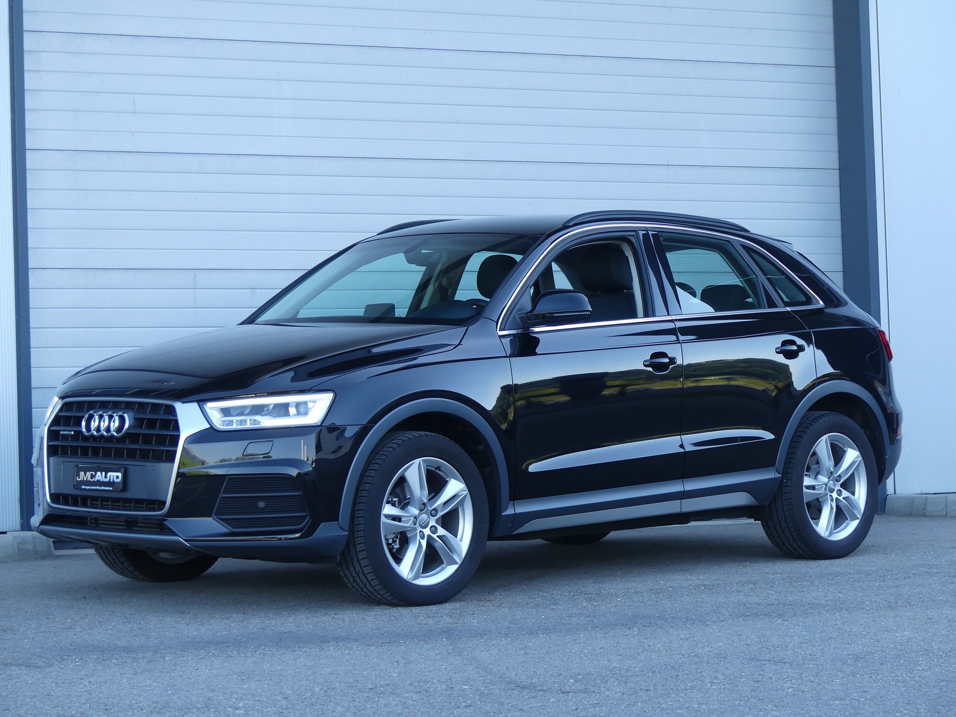 AUDI Q3 2.0 TFSI design quatt.-image-0
