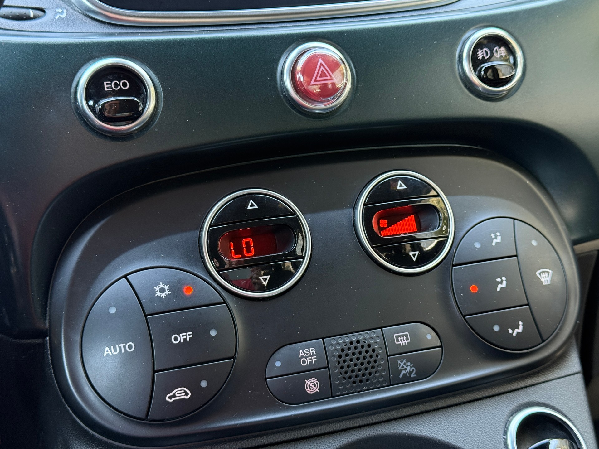 FIAT 500C 0.9 Twinair Rockstar-image-12