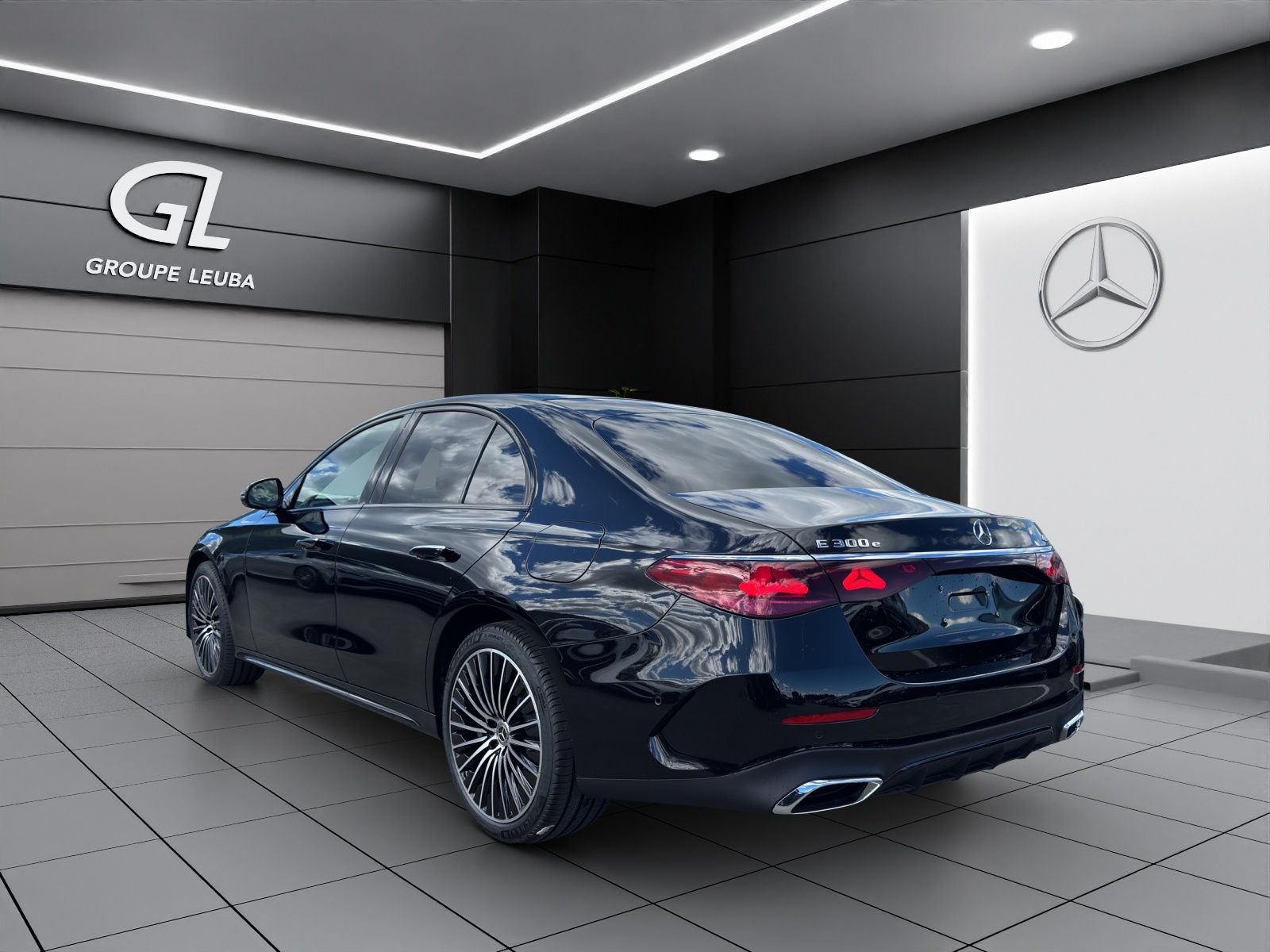 MERCEDES-BENZ E 300 e 4Matic EQ Hybrid 9G-Tronic-image-4