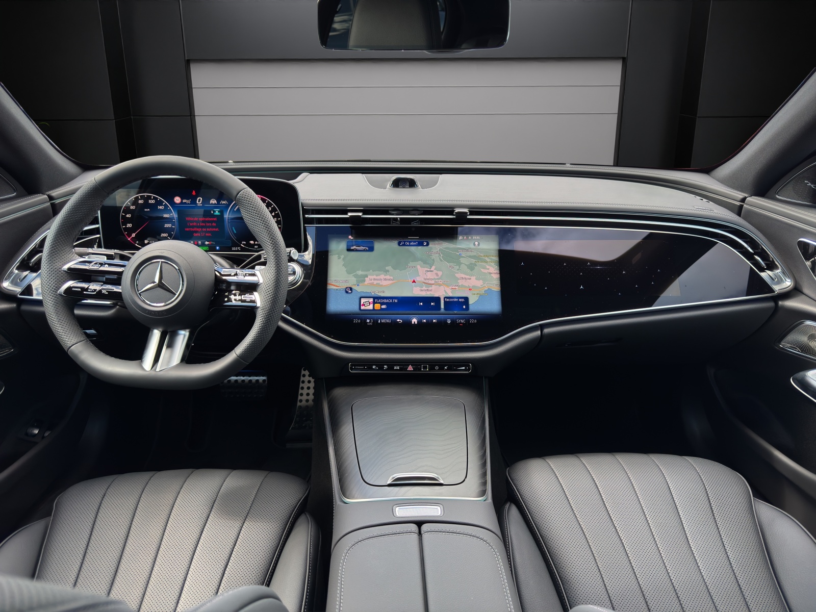 MERCEDES-BENZ E 300 e 4Matic EQ Hybrid 9G-Tronic-image-12