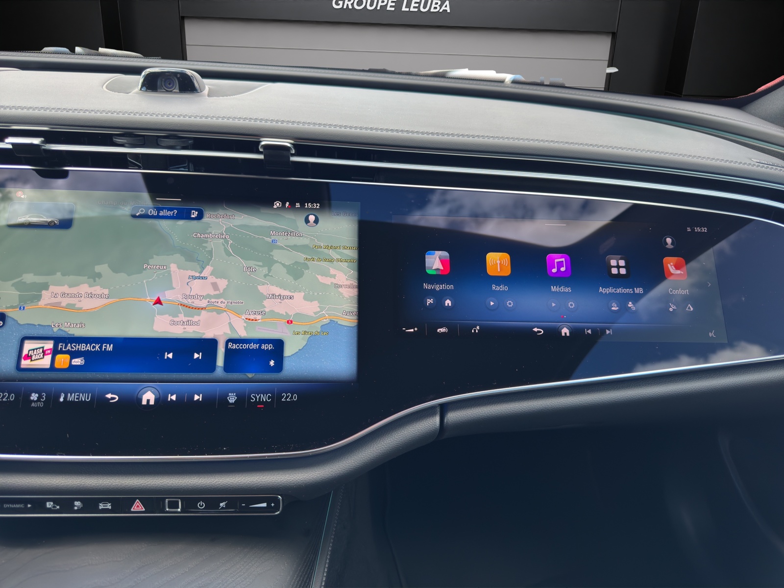 MERCEDES-BENZ E 300 e 4Matic EQ Hybrid 9G-Tronic-image-13