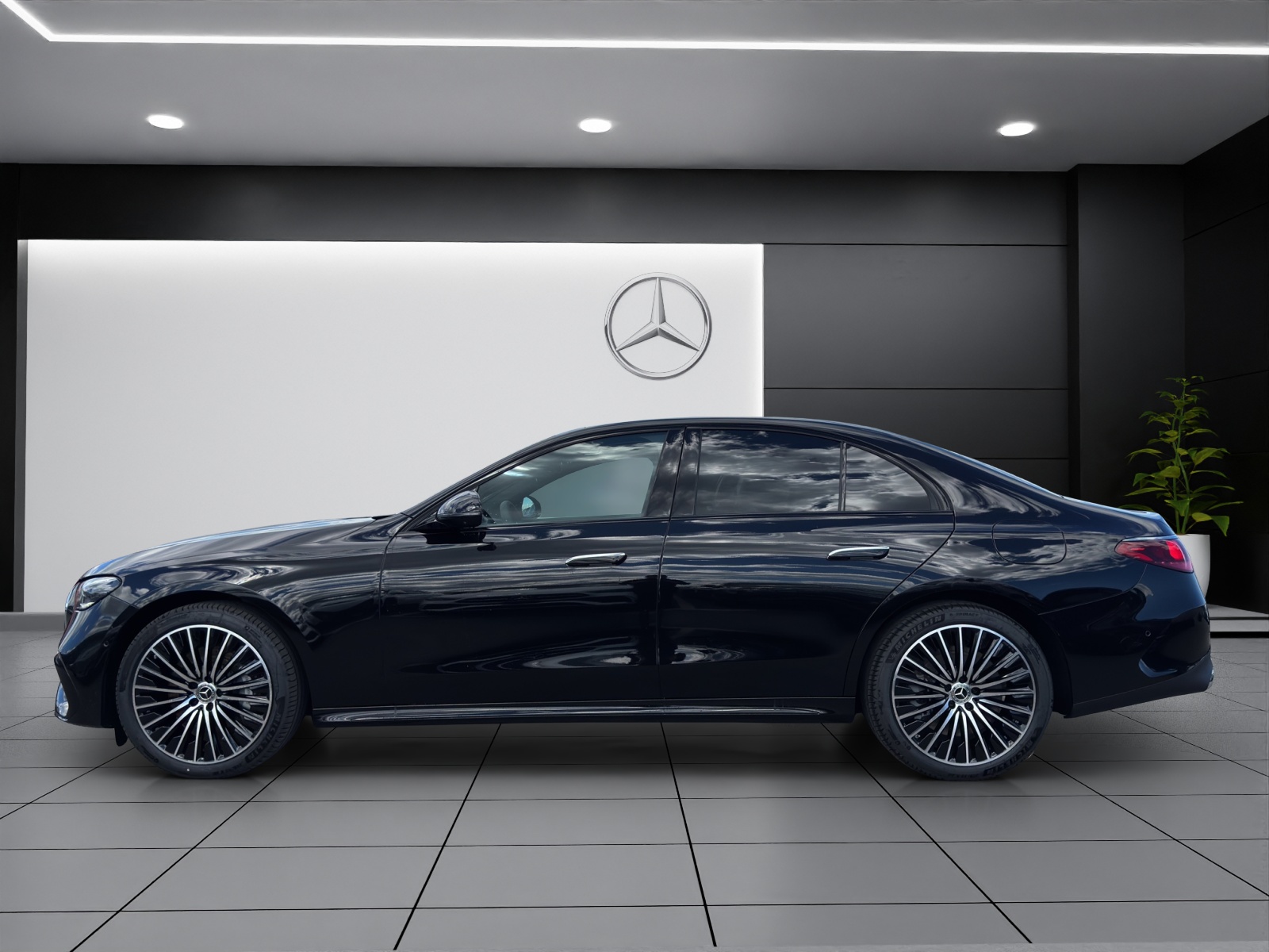 MERCEDES-BENZ E 300 e 4Matic EQ Hybrid 9G-Tronic-image-3
