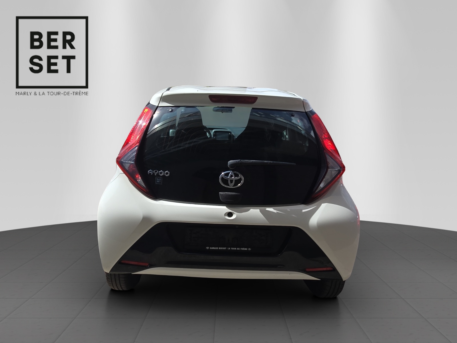 TOYOTA Aygo 1.0 VVT-i Trend-showroom-element-3