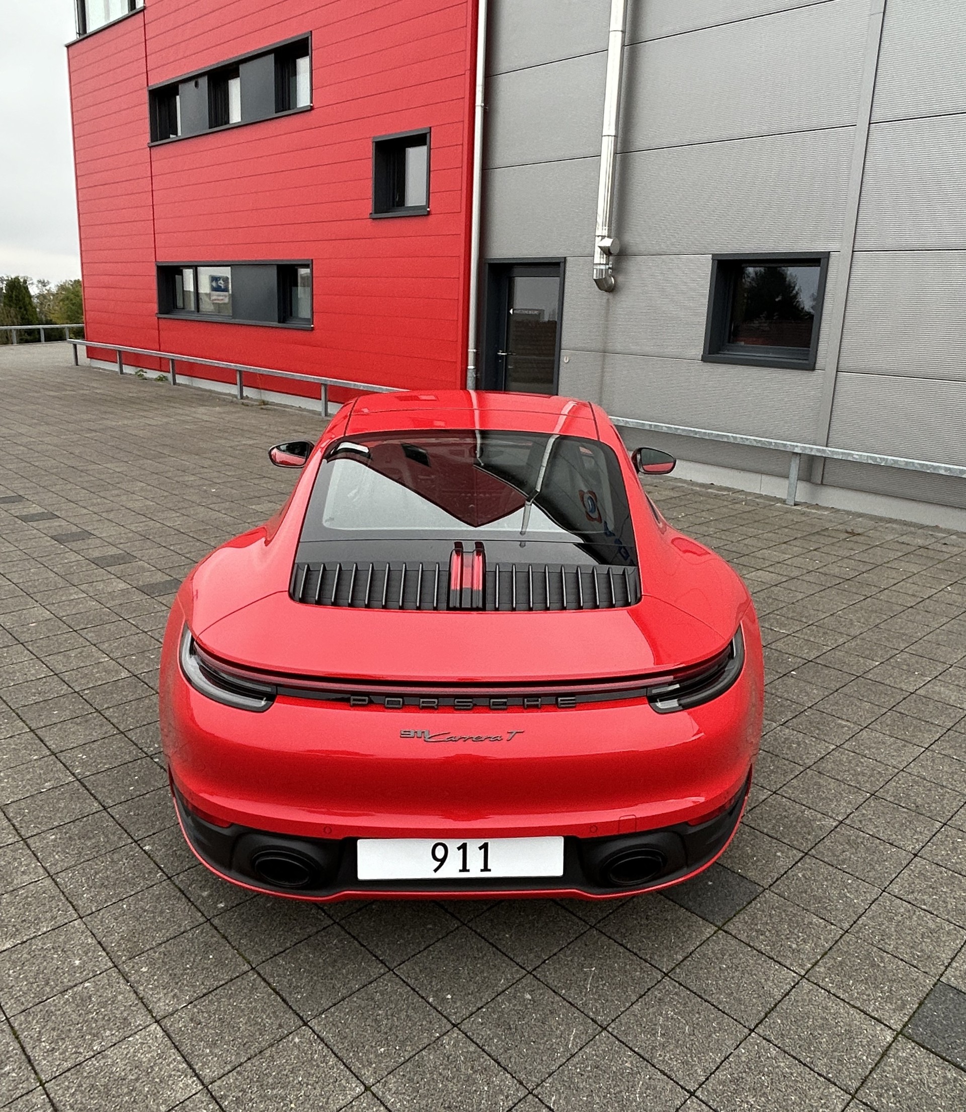 PORSCHE 911 Carrera T-image-3