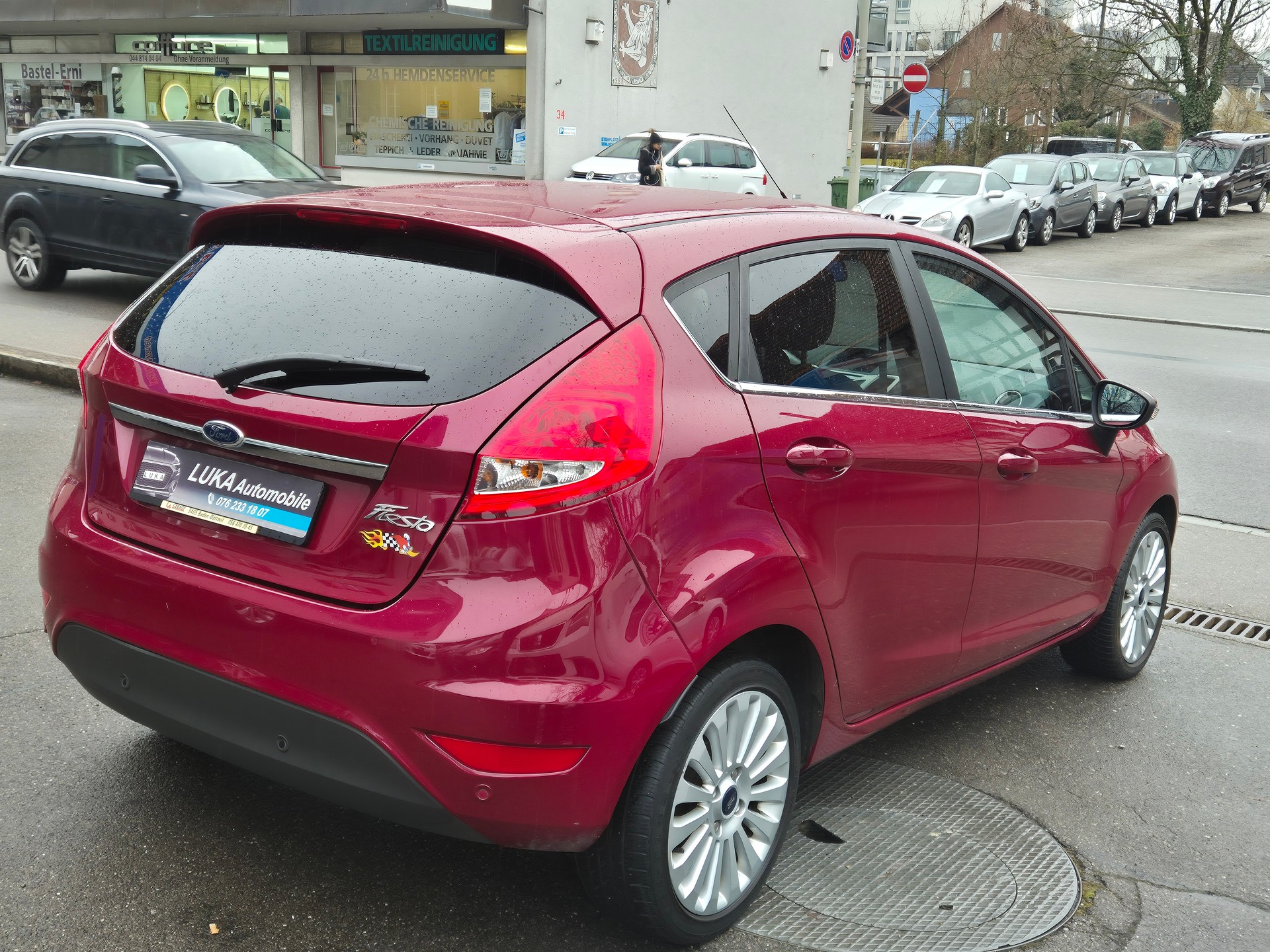 FORD Fiesta 1.4 16V Titanium-image-4