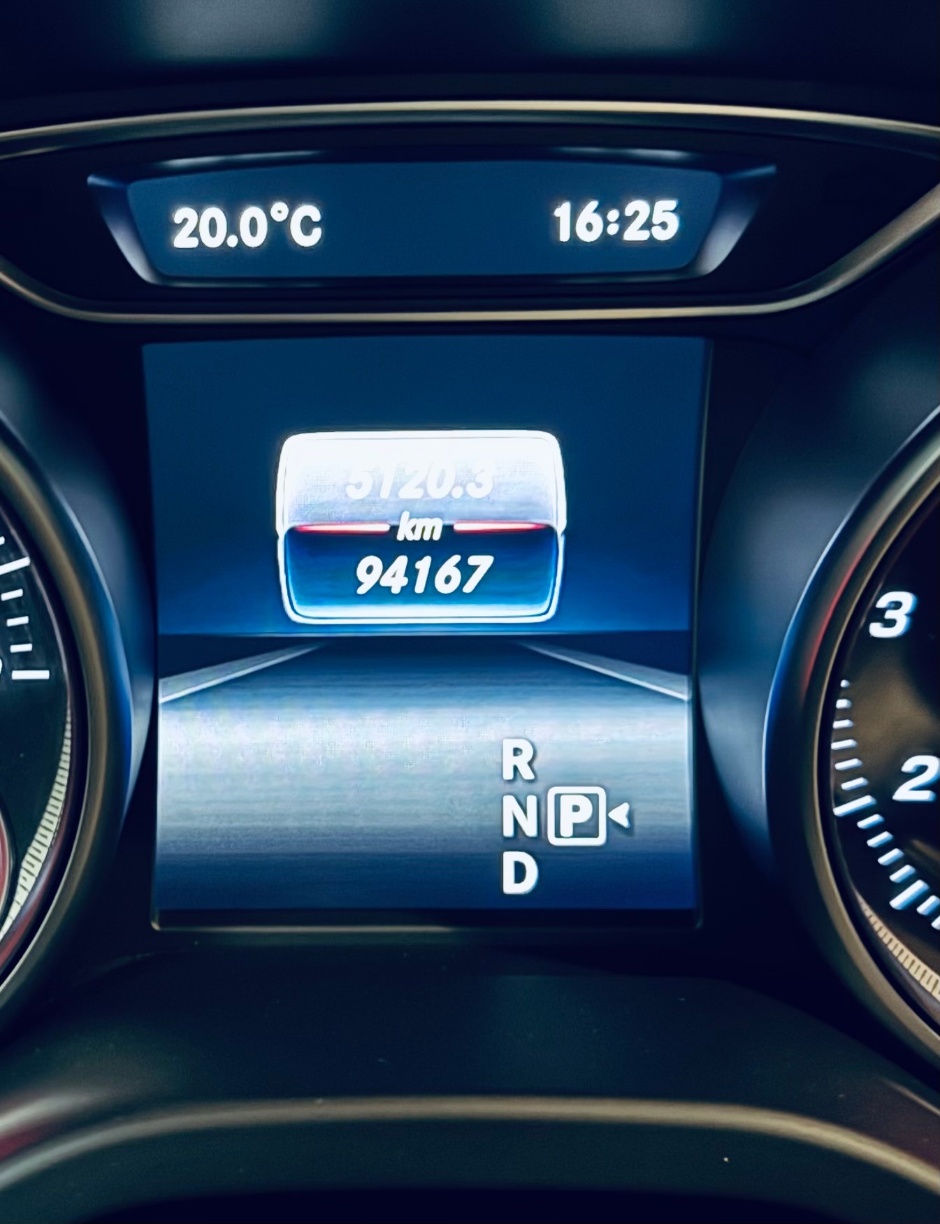 MERCEDES-BENZ GLA 250 AMG Line Swiss Star 4Matic 7G-DCT-image-20