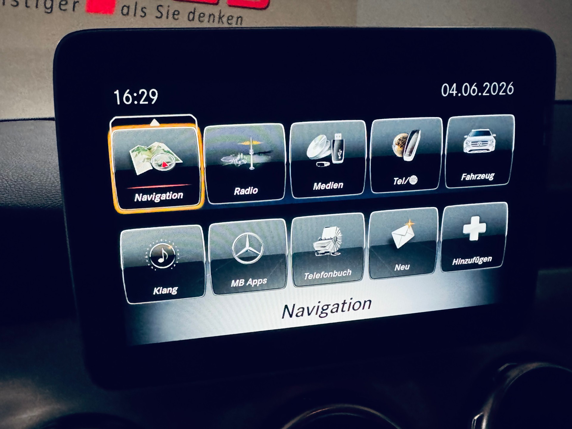 MERCEDES-BENZ GLA 250 AMG Line Swiss Star 4Matic 7G-DCT-image-29