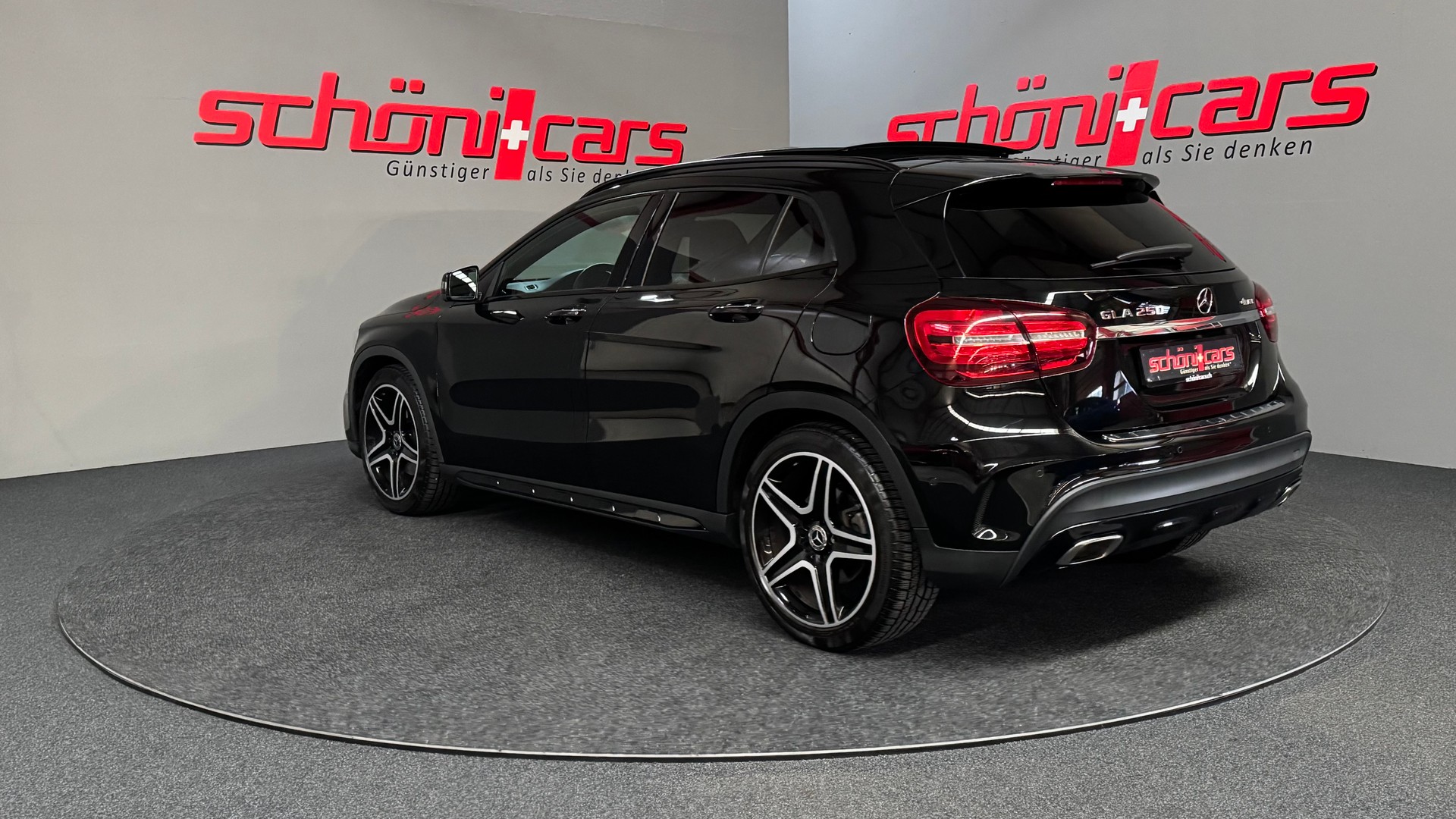 MERCEDES-BENZ GLA 250 AMG Line Swiss Star 4Matic 7G-DCT-image-3