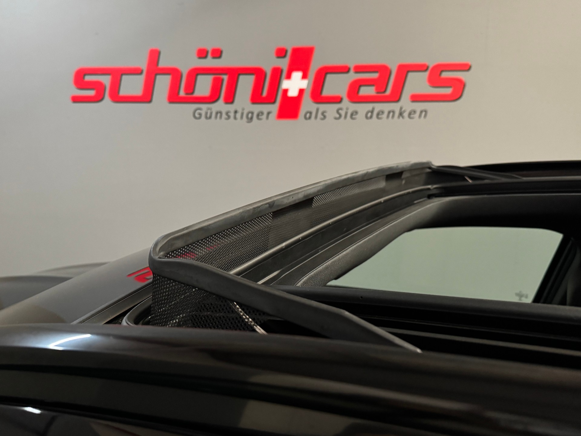 MERCEDES-BENZ GLA 250 AMG Line Swiss Star 4Matic 7G-DCT-image-12