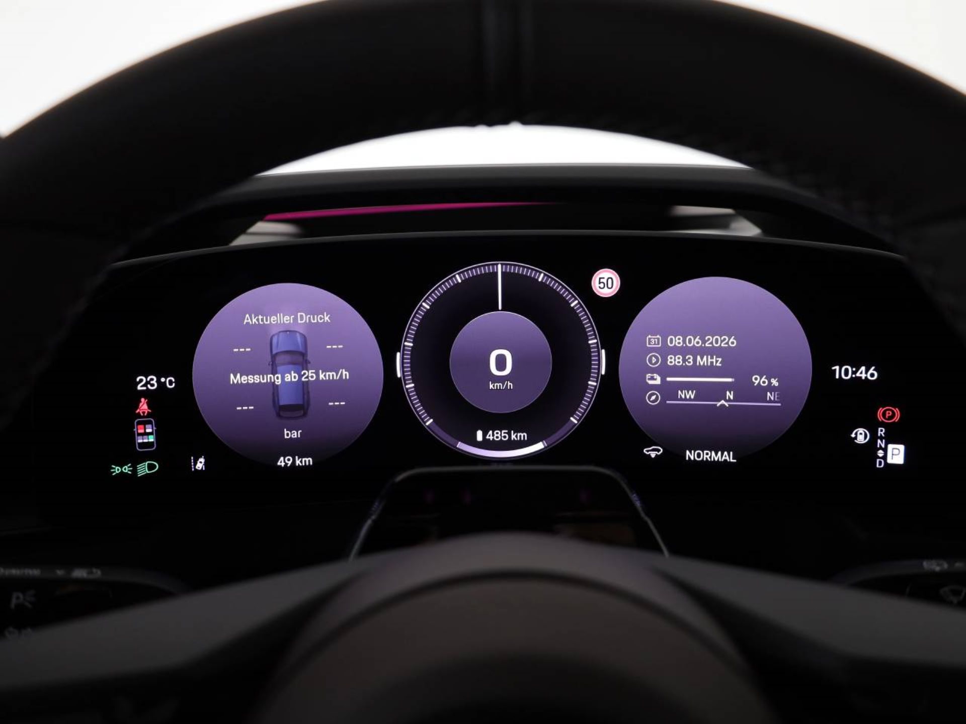 PORSCHE Cayenne Electric-image-12