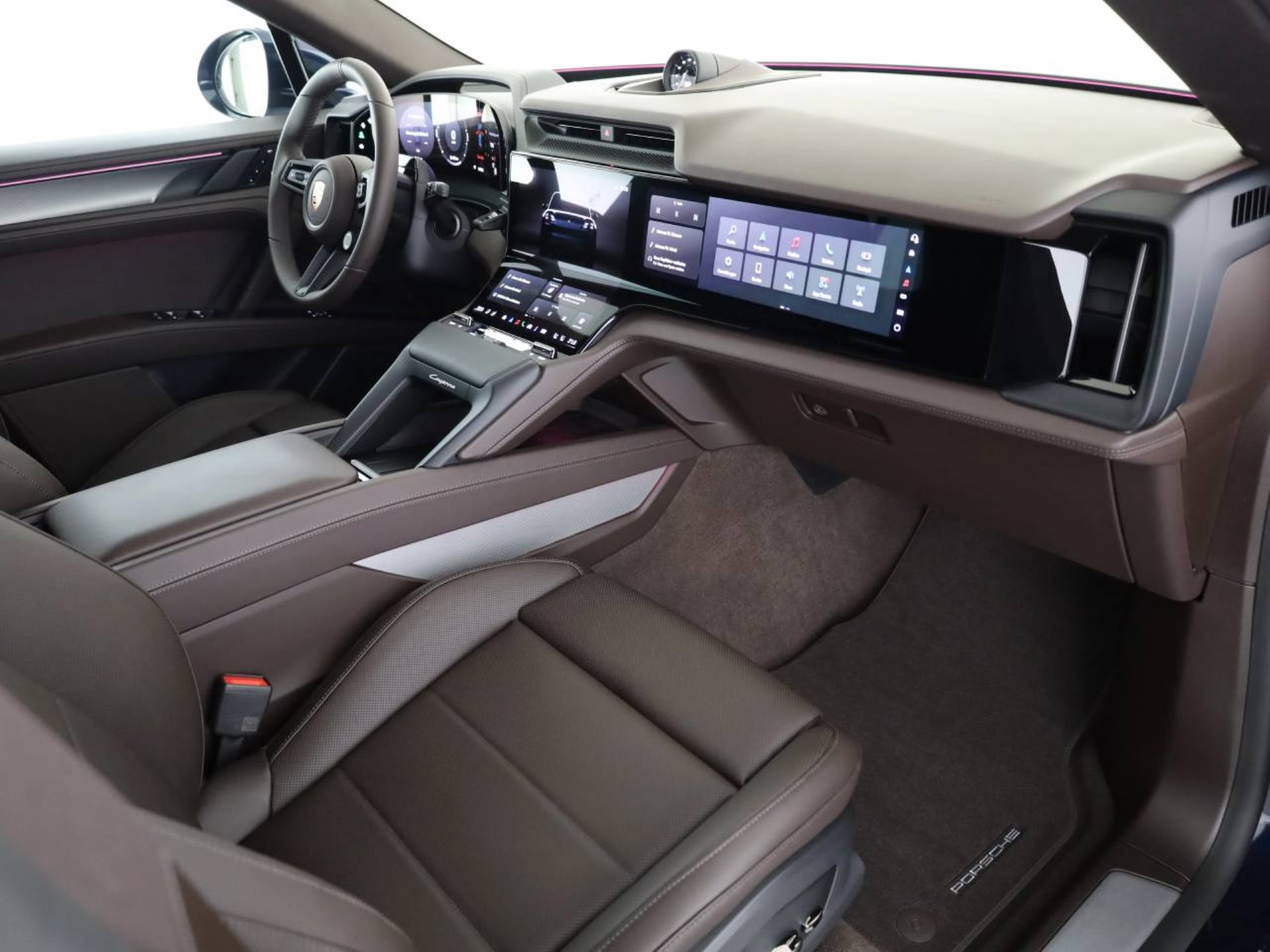 PORSCHE Cayenne Electric-image-9