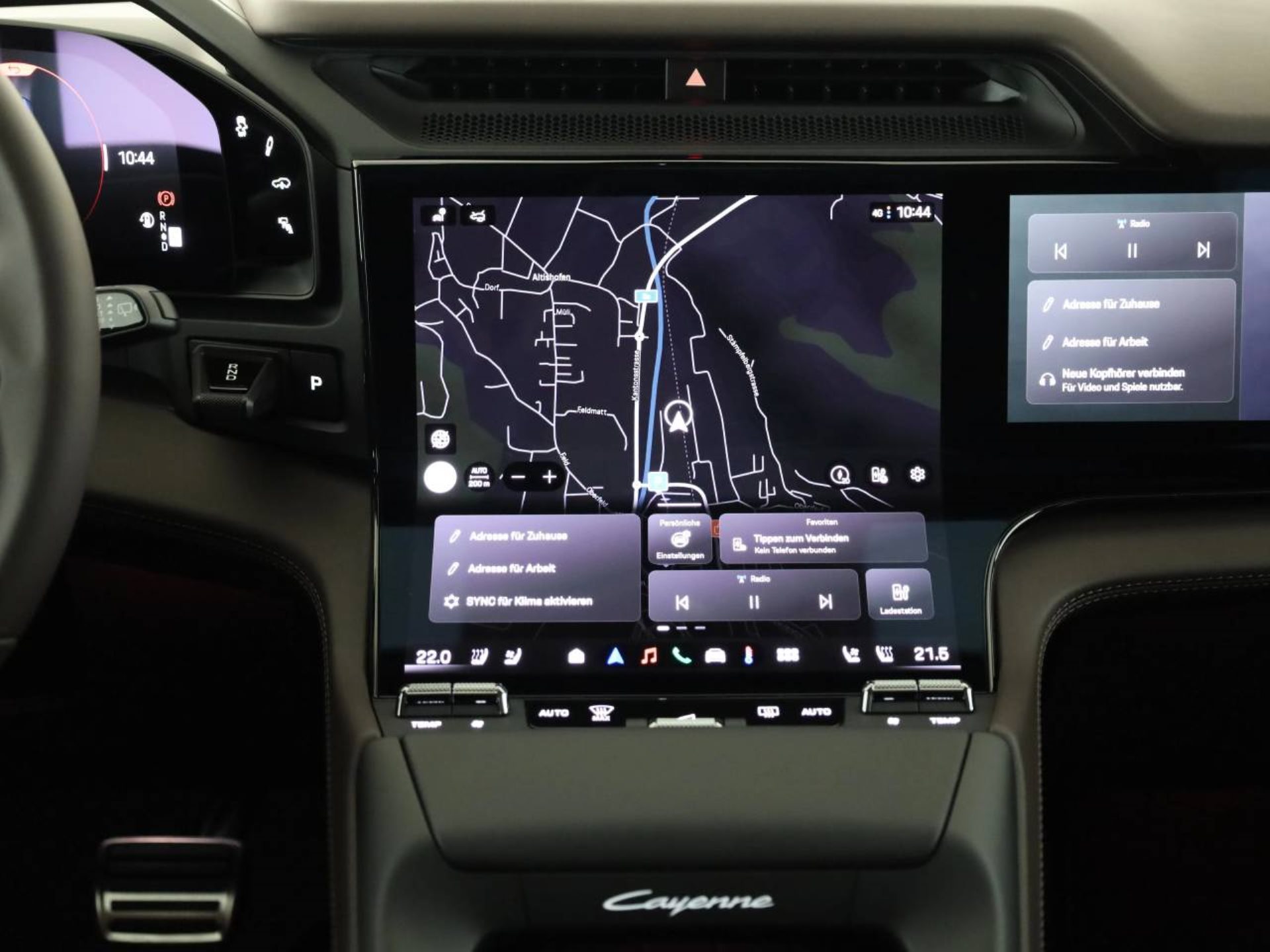 PORSCHE Cayenne Electric-image-13