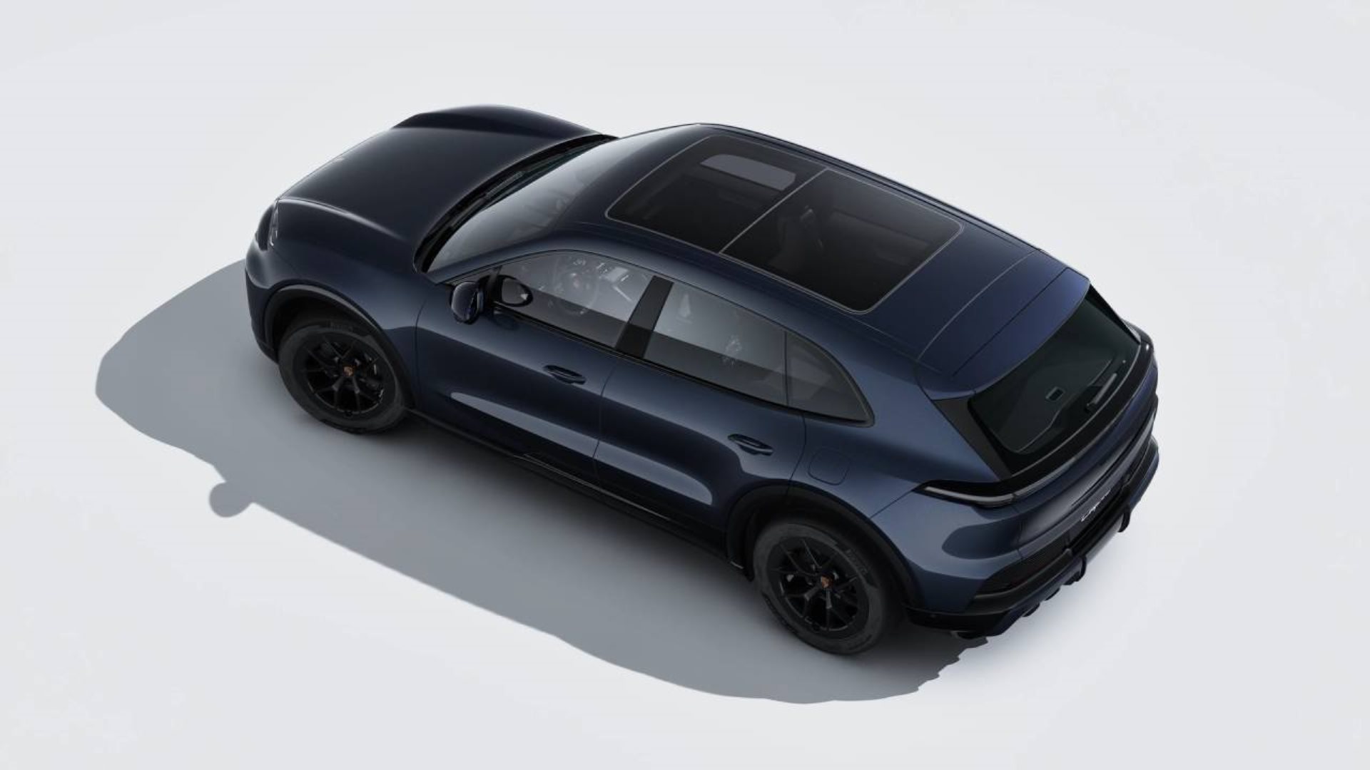 PORSCHE Cayenne Electric-showroom-element-3