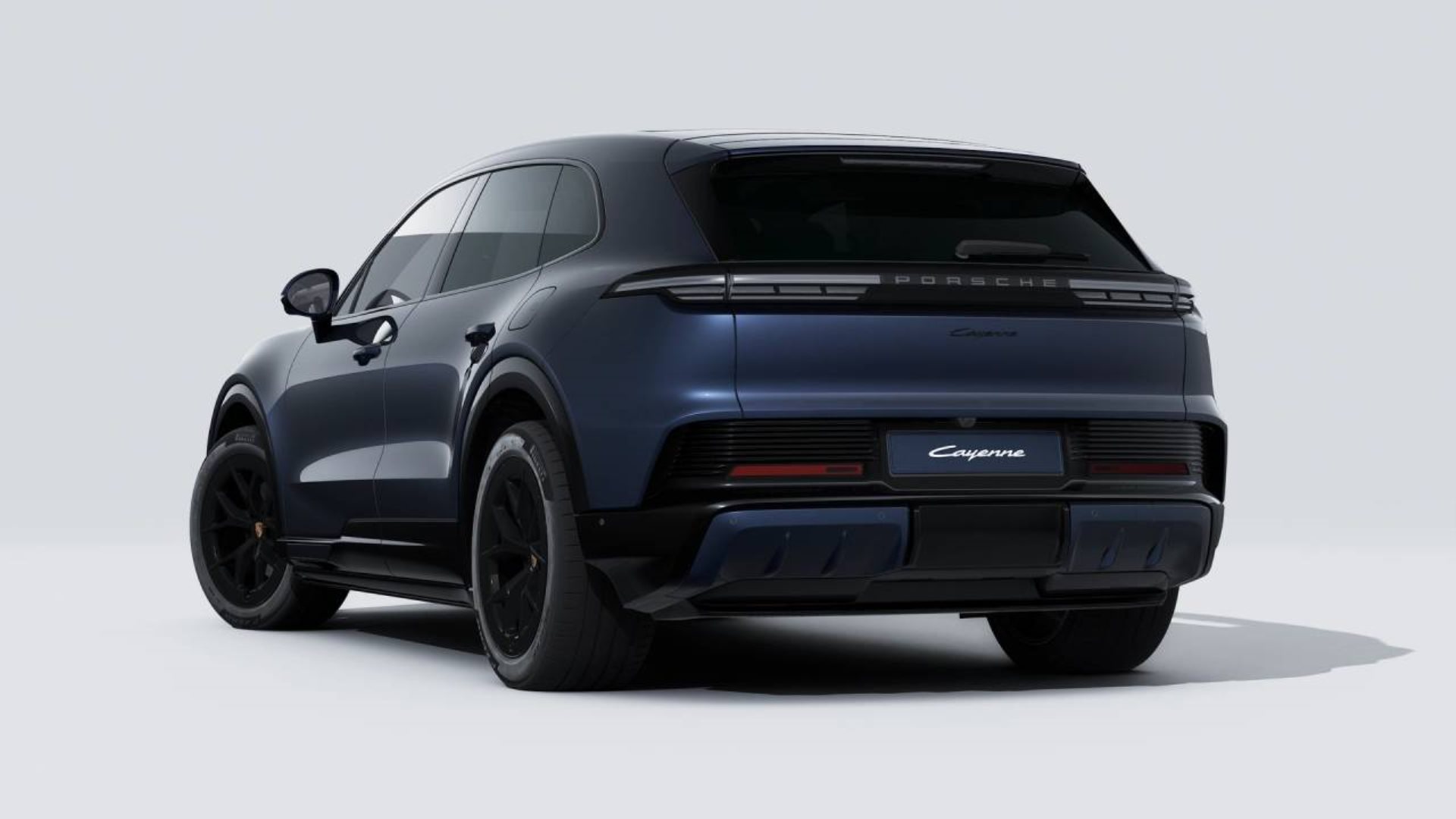PORSCHE Cayenne Electric-showroom-element-2
