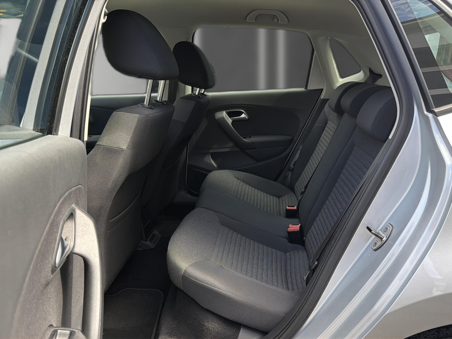 VW Polo 1.2 TSI Comfortline DSG-image-13