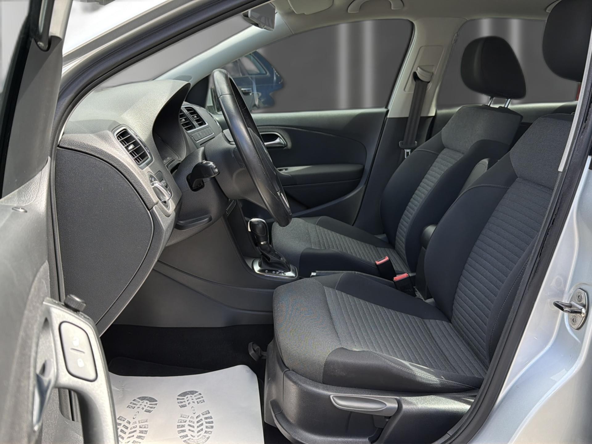 VW Polo 1.2 TSI Comfortline DSG-image-10