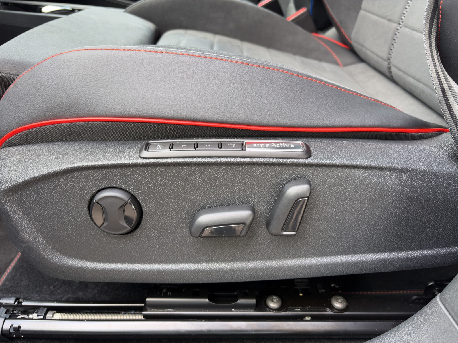 VW ID.3 GTX Performance 79 kWh GTX Fire+Ice-image-14
