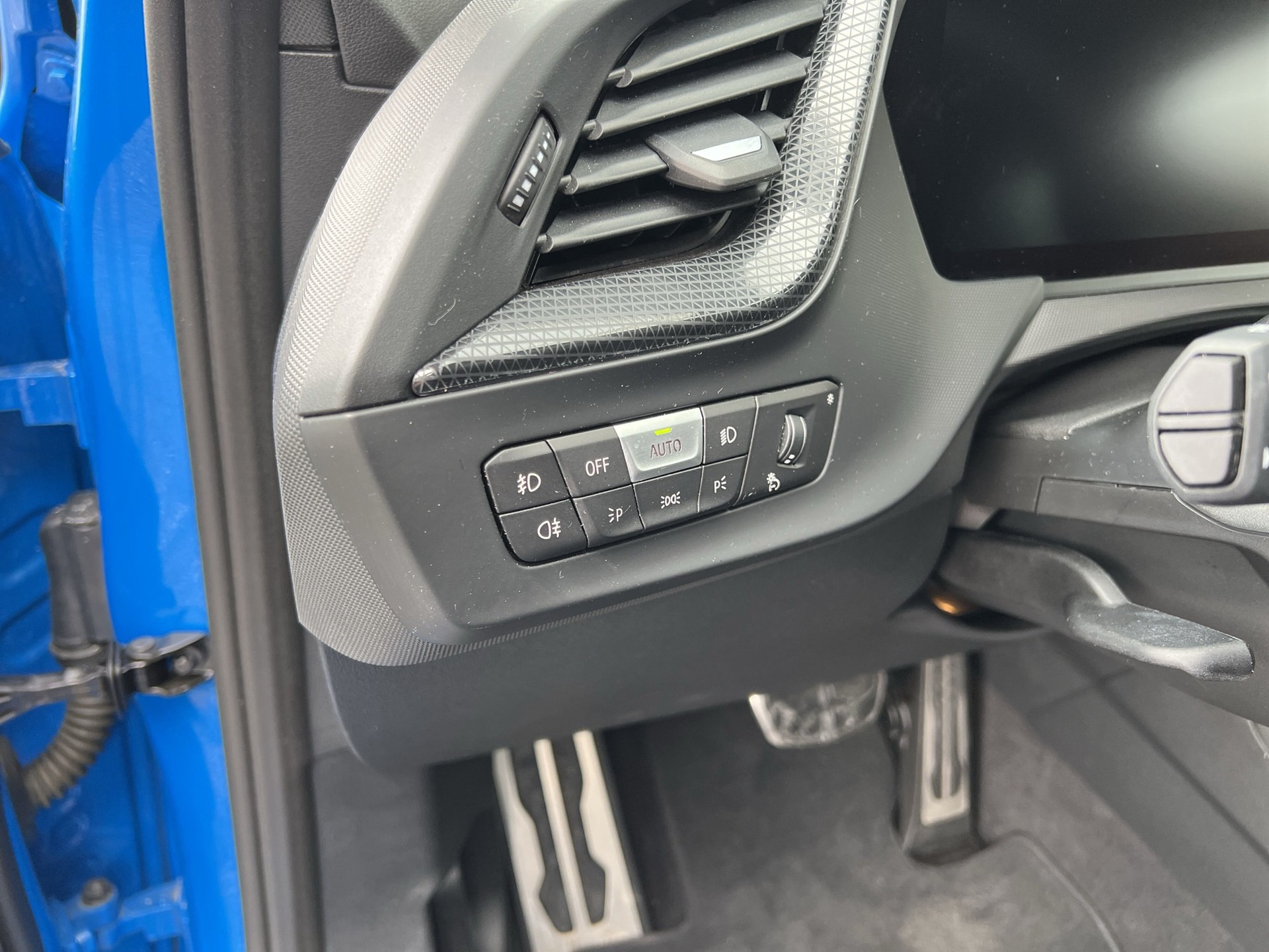 BMW 120i M Sport Pro Steptronic-image-19