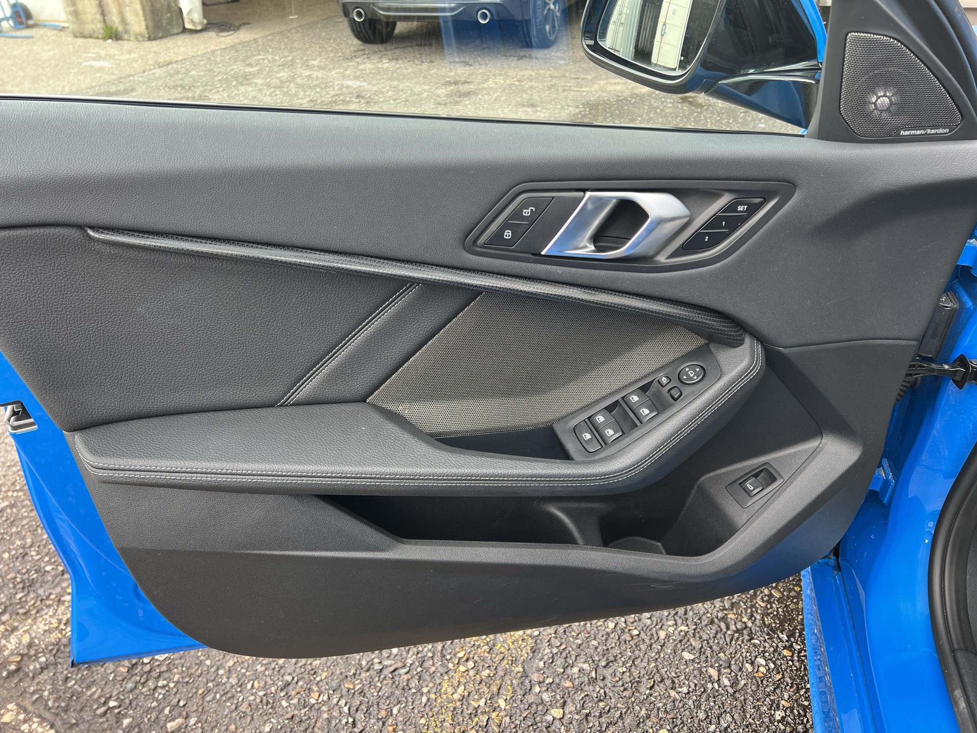 BMW 120i M Sport Pro Steptronic-image-16