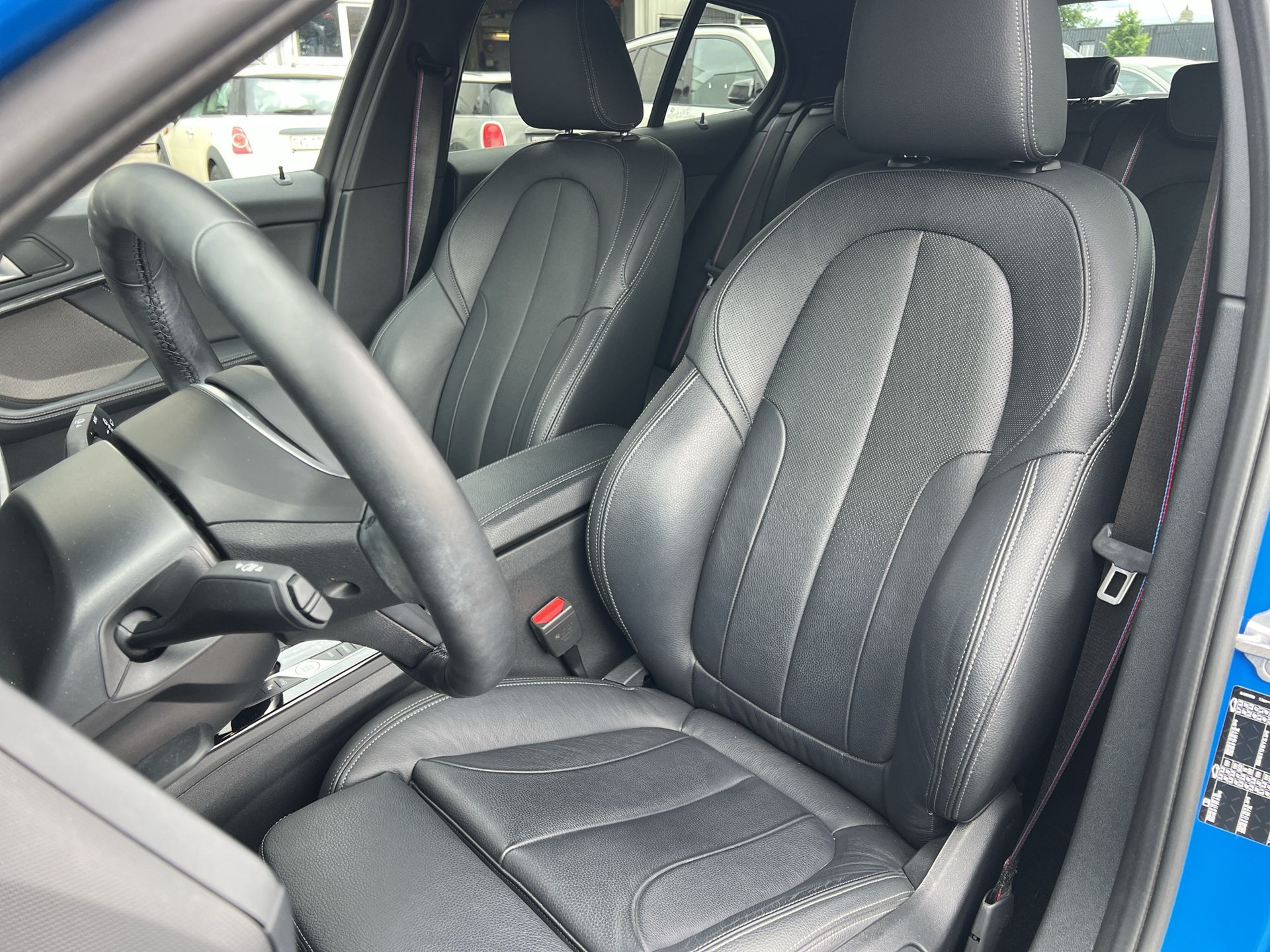 BMW 120i M Sport Pro Steptronic-image-9