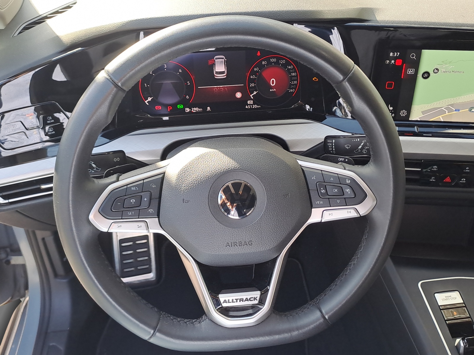 VW Golf 2.0 TDI Alltrack DSG 4Motion-image-7