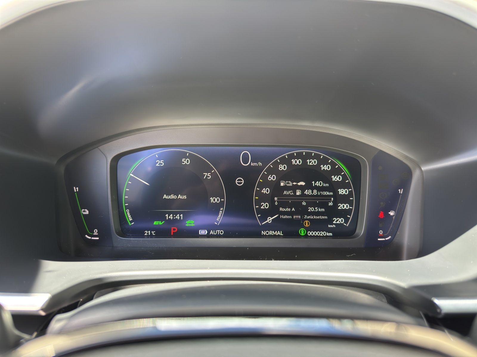 HONDA CR-V 2.0i MMD PHEV Elegance 2WD Automatic-image-6