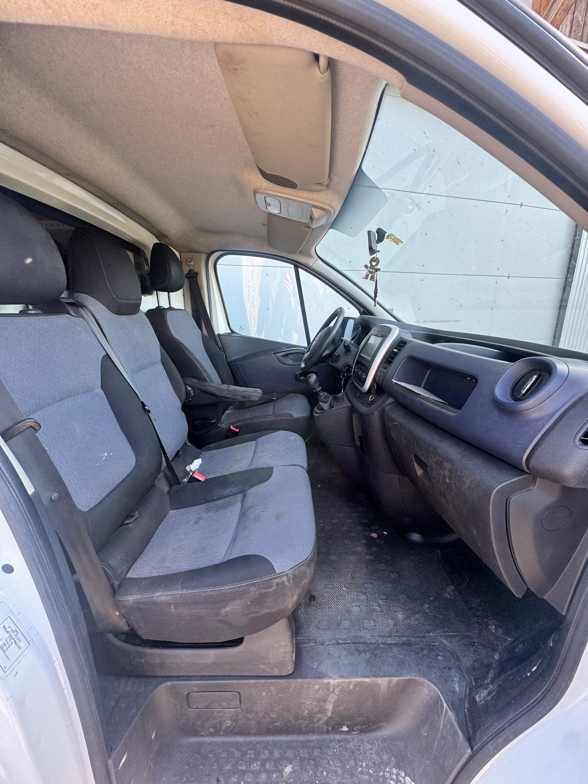 OPEL Vivaro 1.6 CDTI 2.7t L1H1-image-8