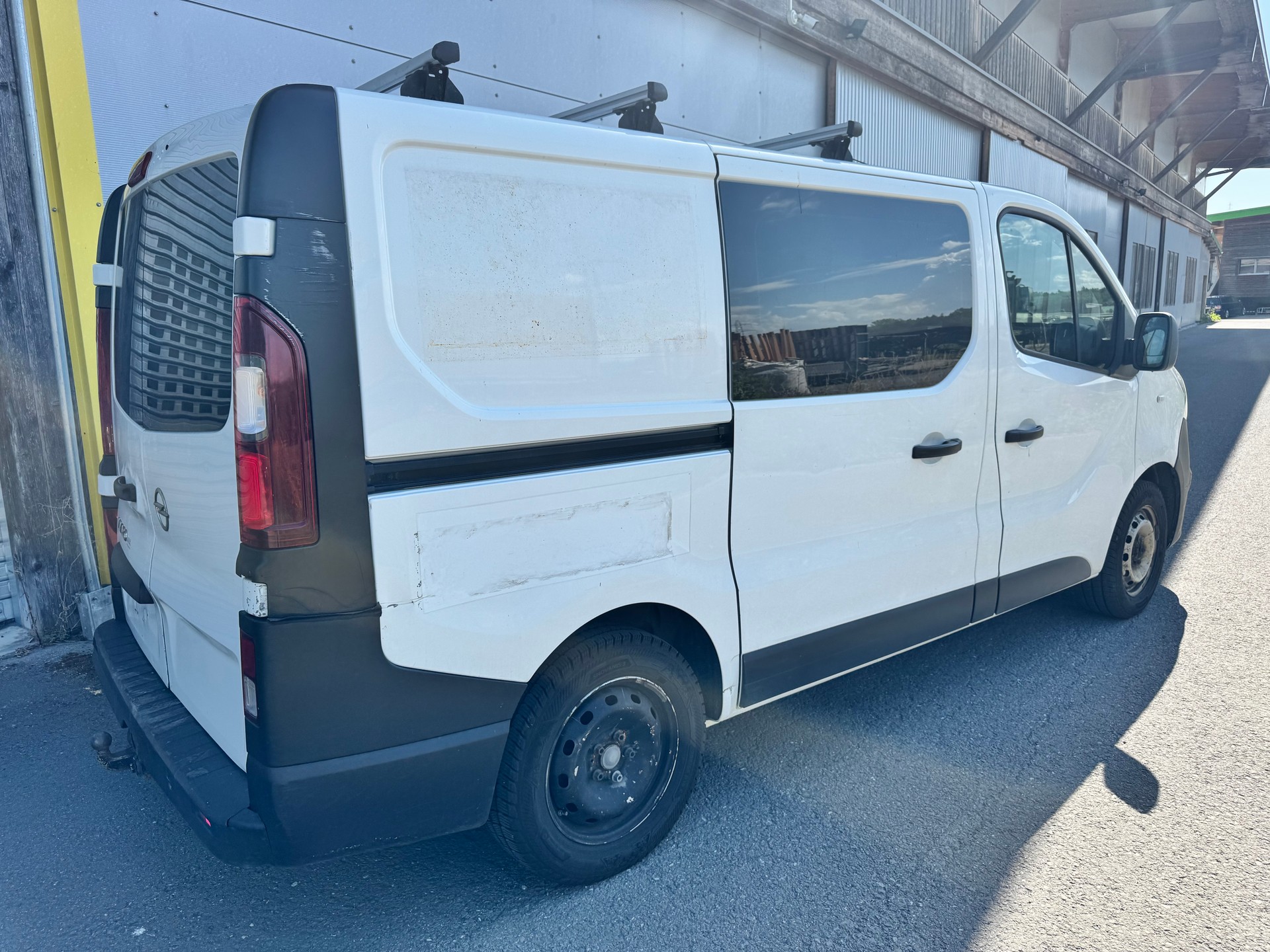 OPEL Vivaro 1.6 CDTI 2.7t L1H1-image-4