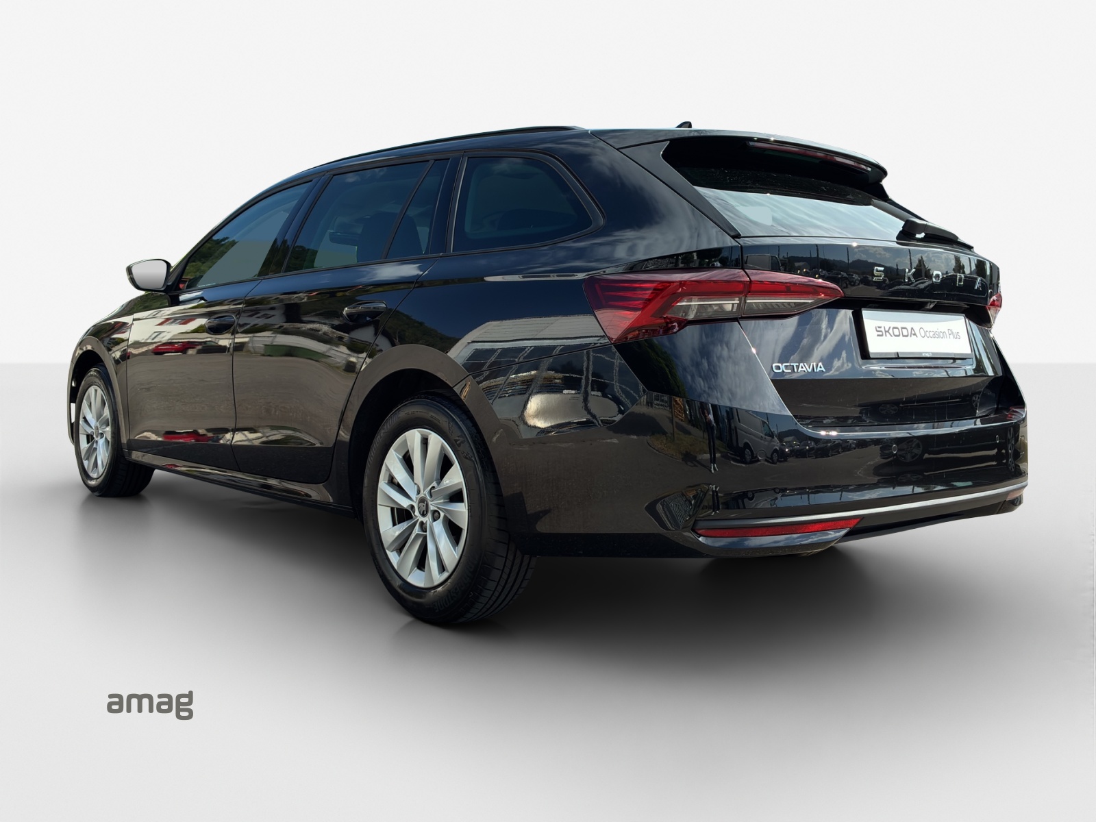 SKODA Octavia Combi 1.5 TSI mHEV DSG Dynamic-image-2