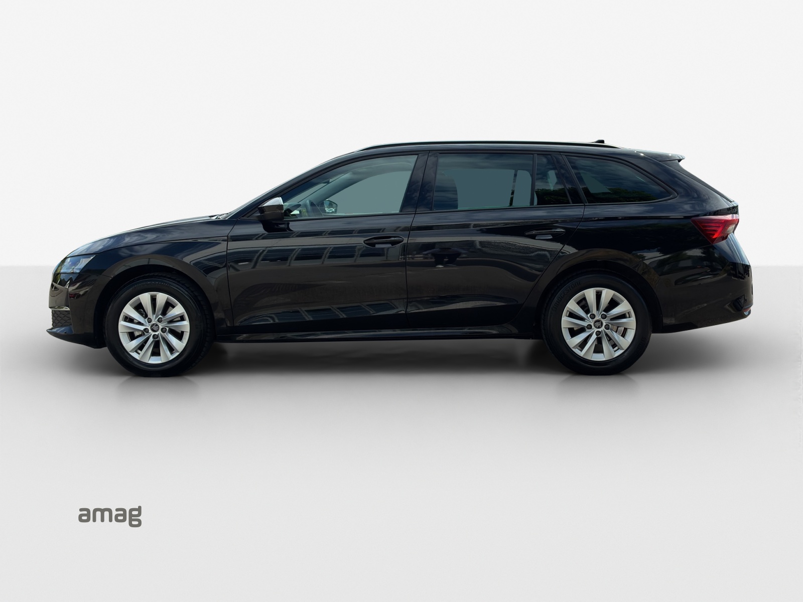 SKODA Octavia Combi 1.5 TSI mHEV DSG Dynamic-image-1
