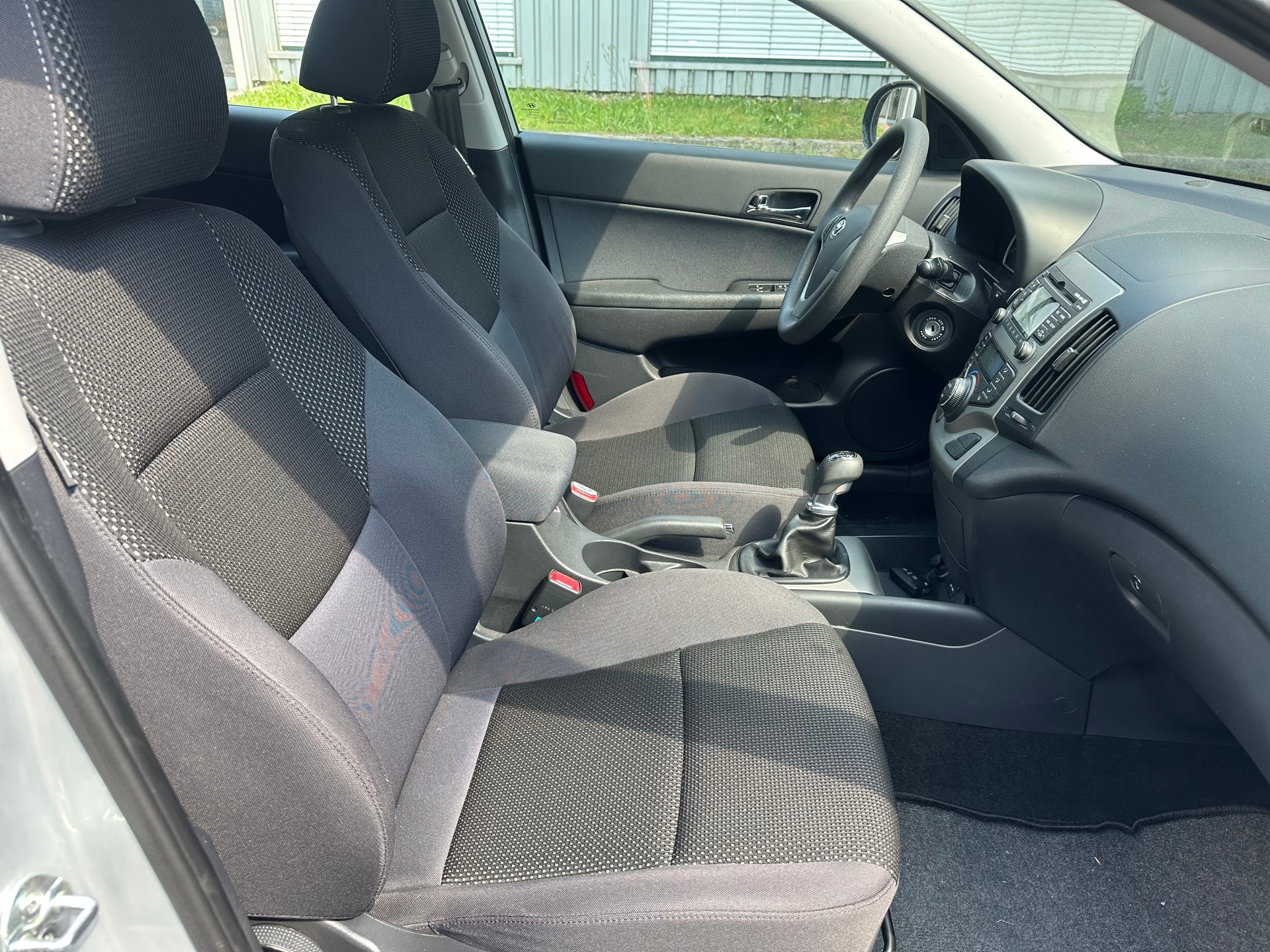 HYUNDAI i30 Wagon 1.6 Swiss Plus Edition-image-7
