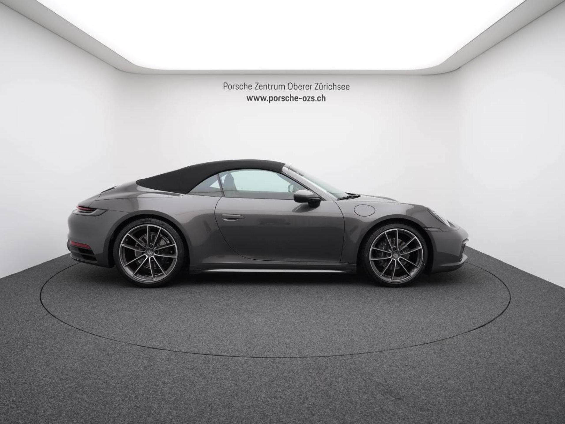 PORSCHE 911 Carrera 4 Cabriolet-image-7