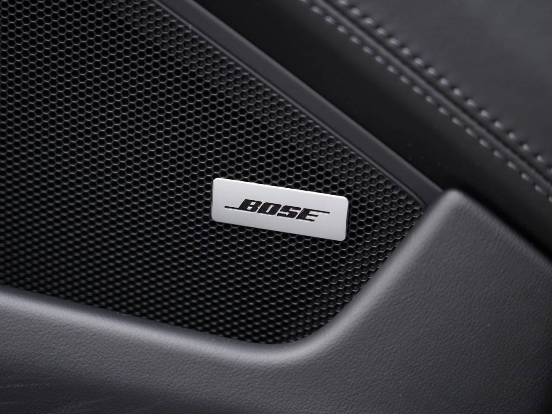 PORSCHE 911 Carrera 4 Cabriolet-image-29