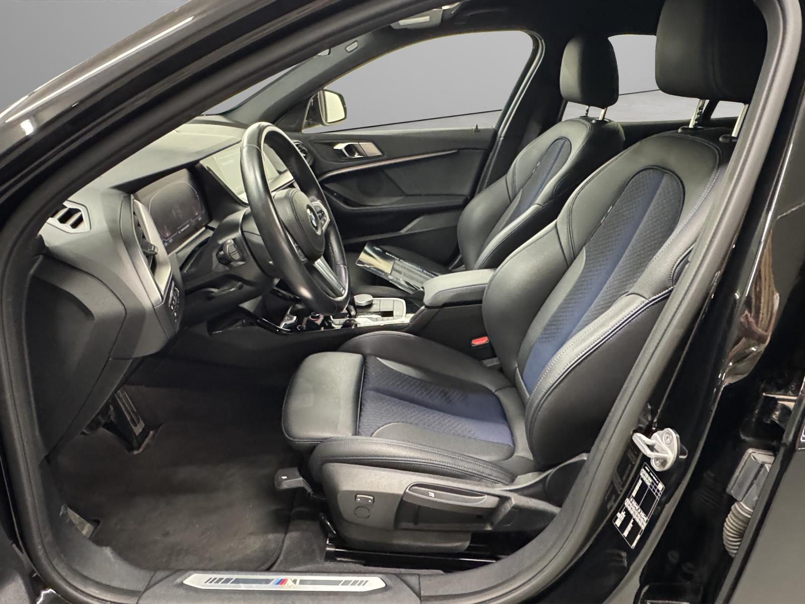 BMW 118i-image-10