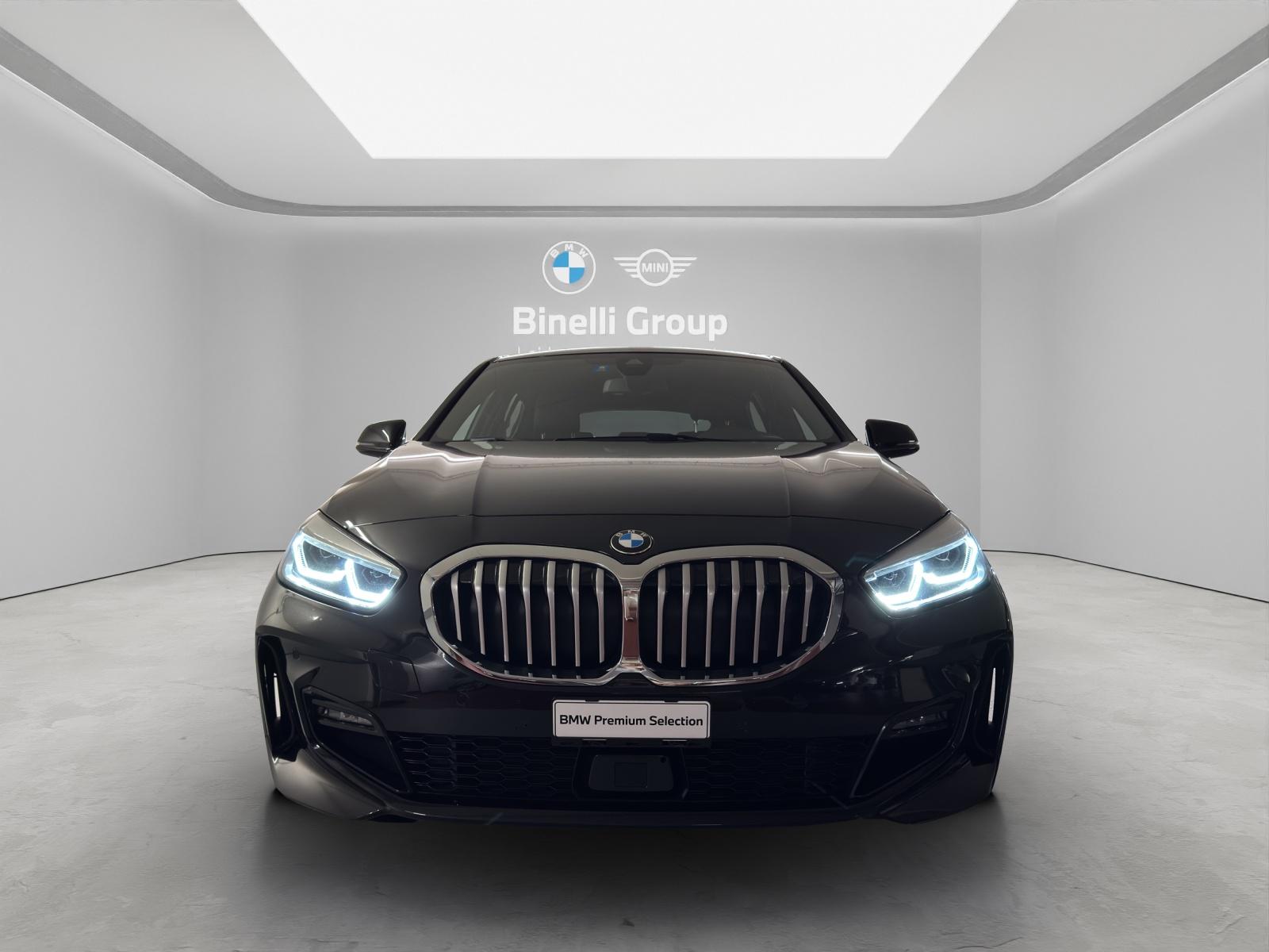 BMW 118i-image-7