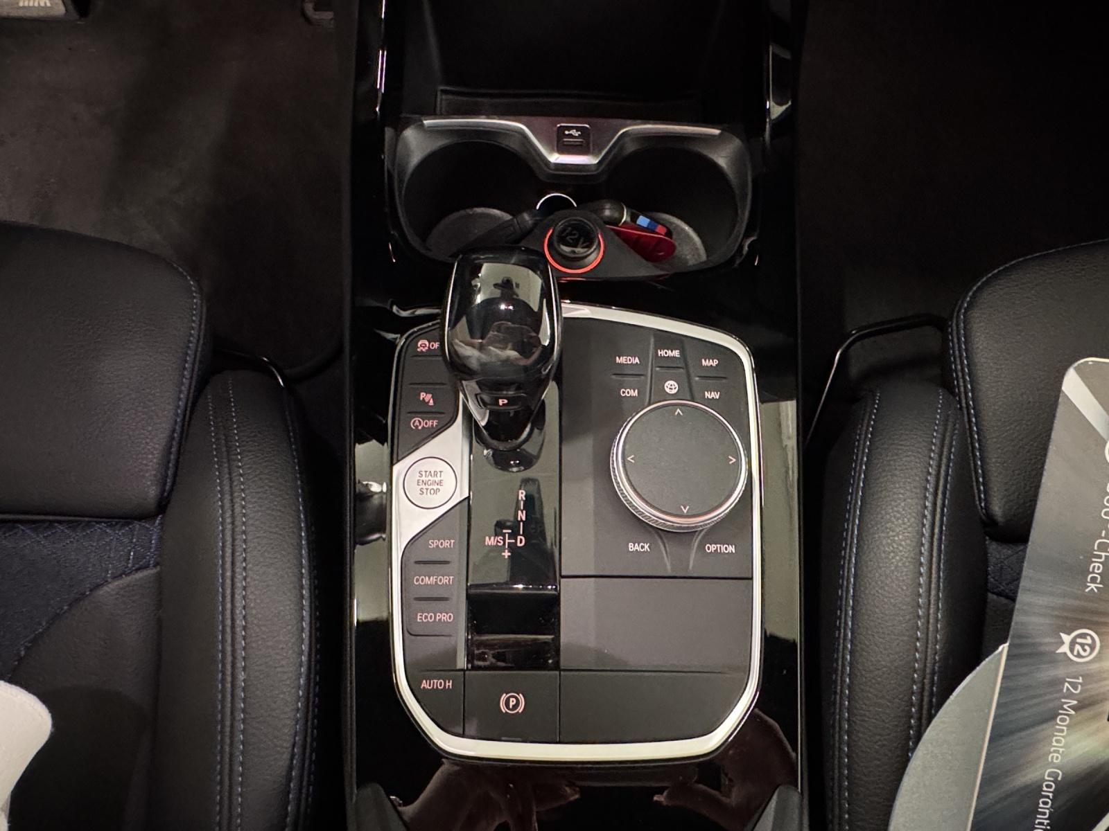 BMW 118i-image-16