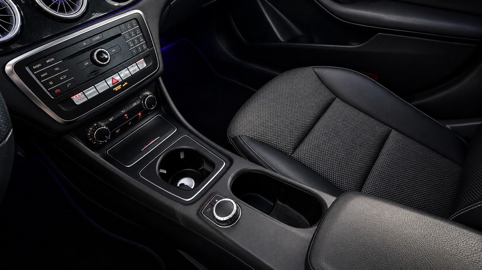 MERCEDES-BENZ CLA Shooting Brake 200 d 7G-DCT-image-14