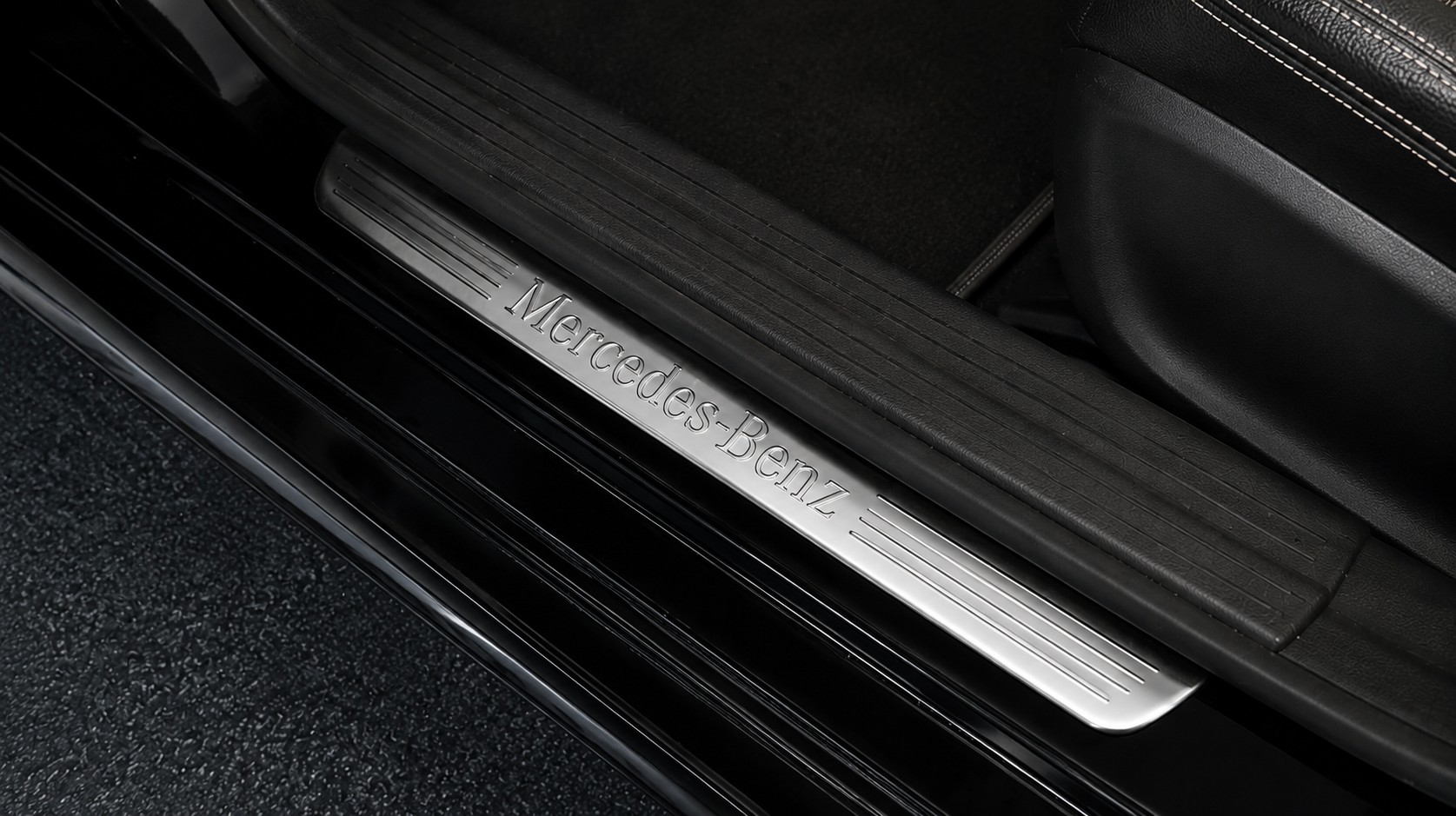 MERCEDES-BENZ CLA Shooting Brake 200 d 7G-DCT-image-2