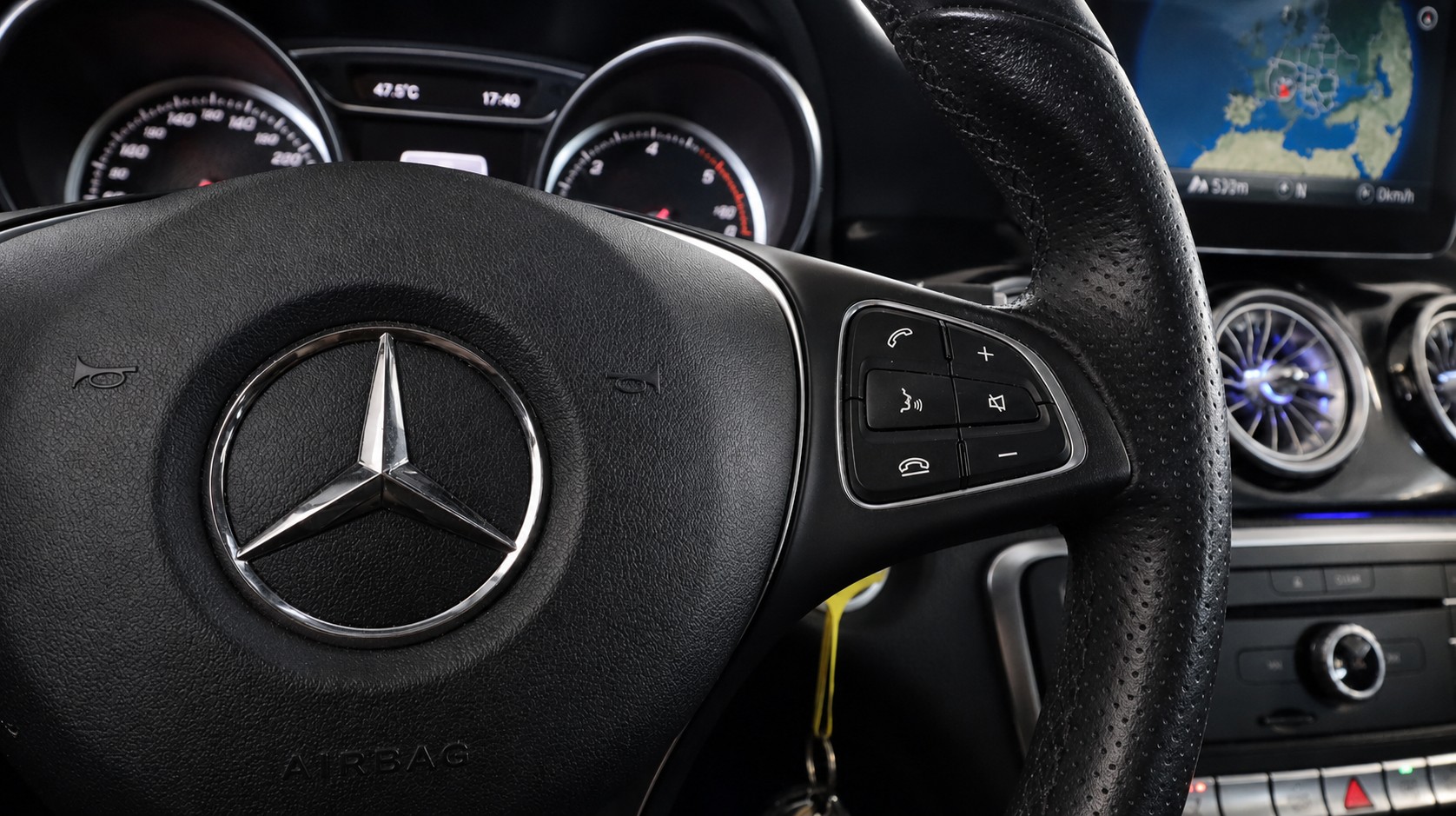 MERCEDES-BENZ CLA Shooting Brake 200 d 7G-DCT-image-8