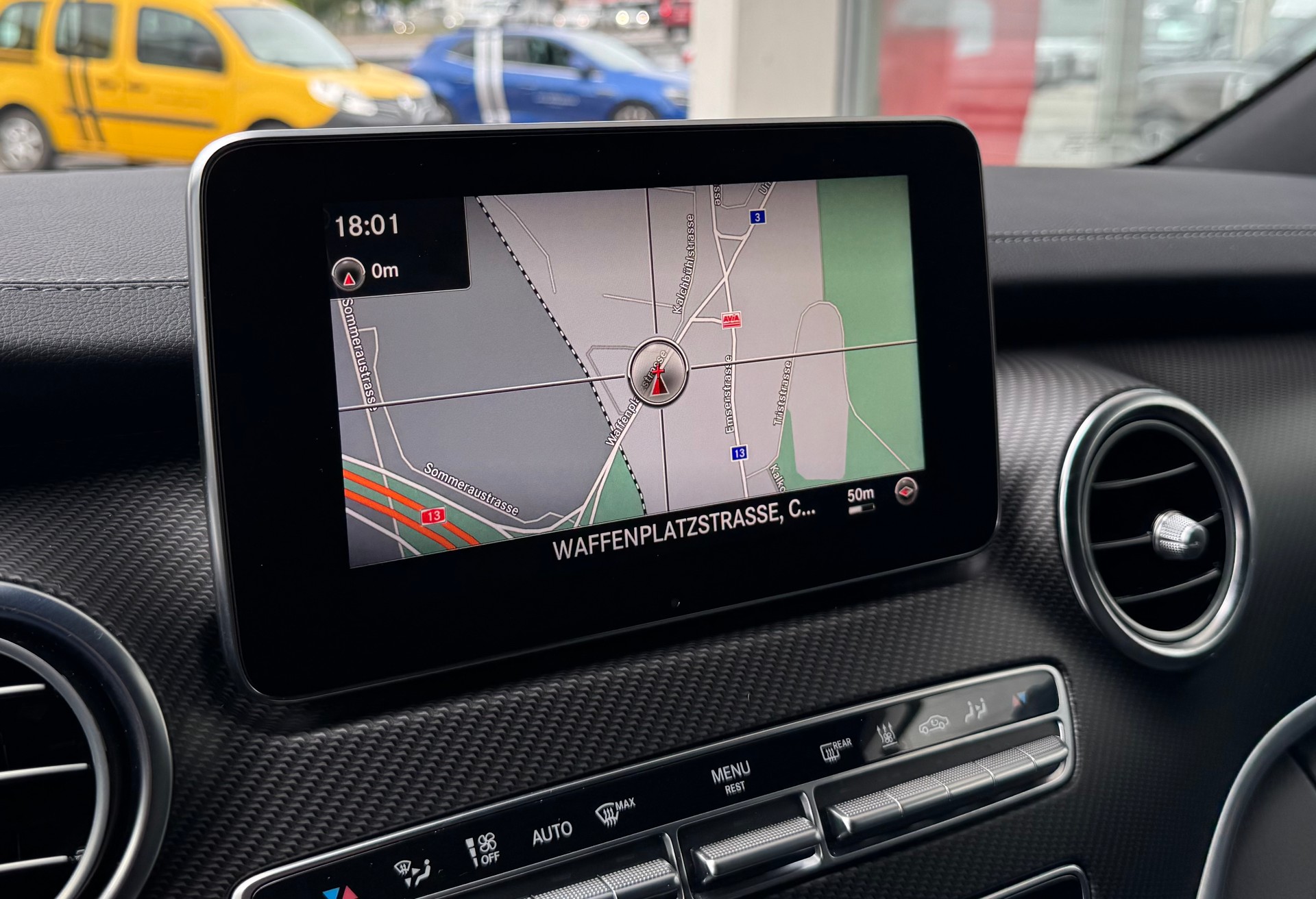MERCEDES-BENZ V 250 d Swiss Edition lang 4Matic AMG Line-image-20