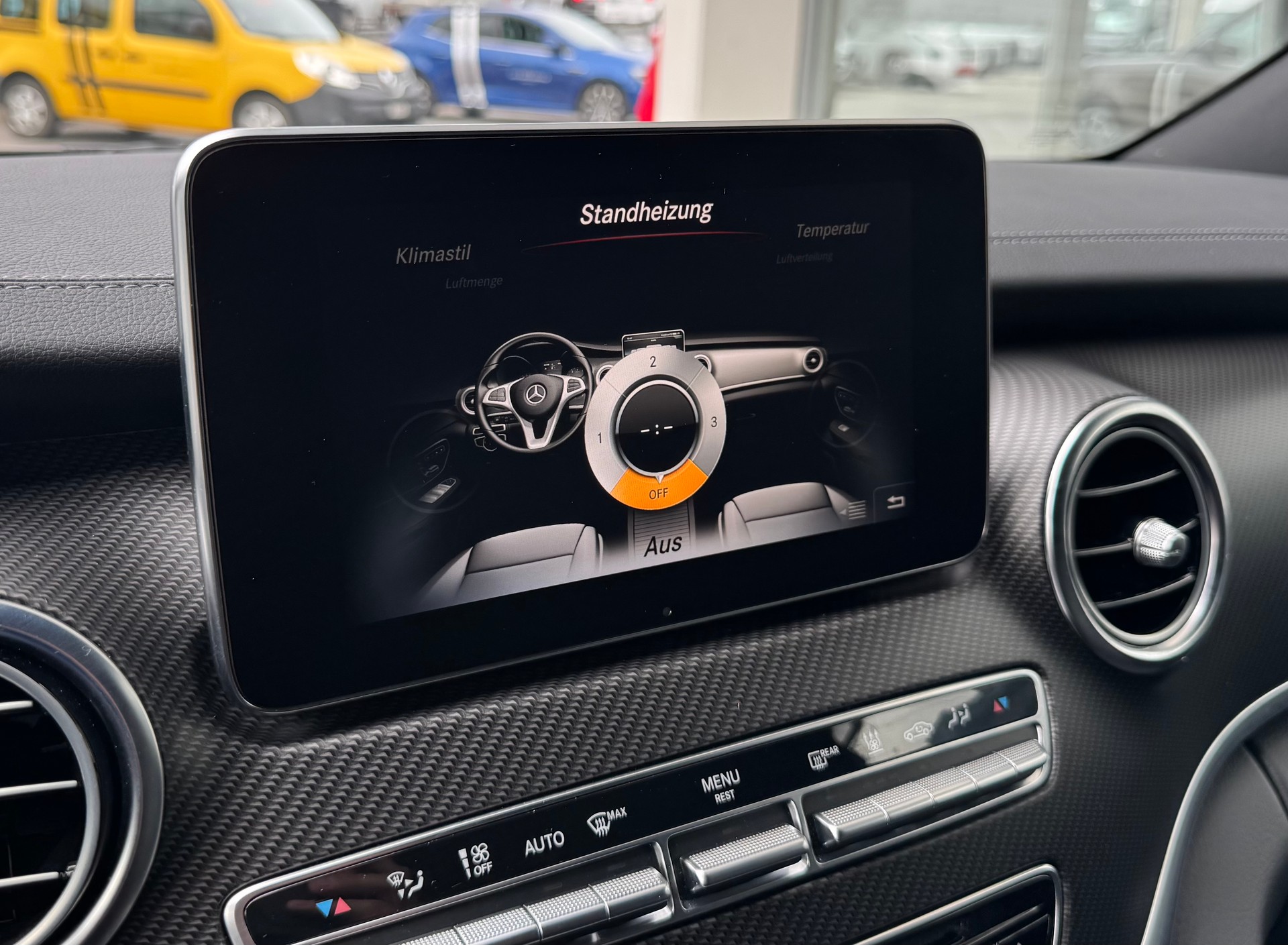 MERCEDES-BENZ V 250 d Swiss Edition lang 4Matic AMG Line-image-23