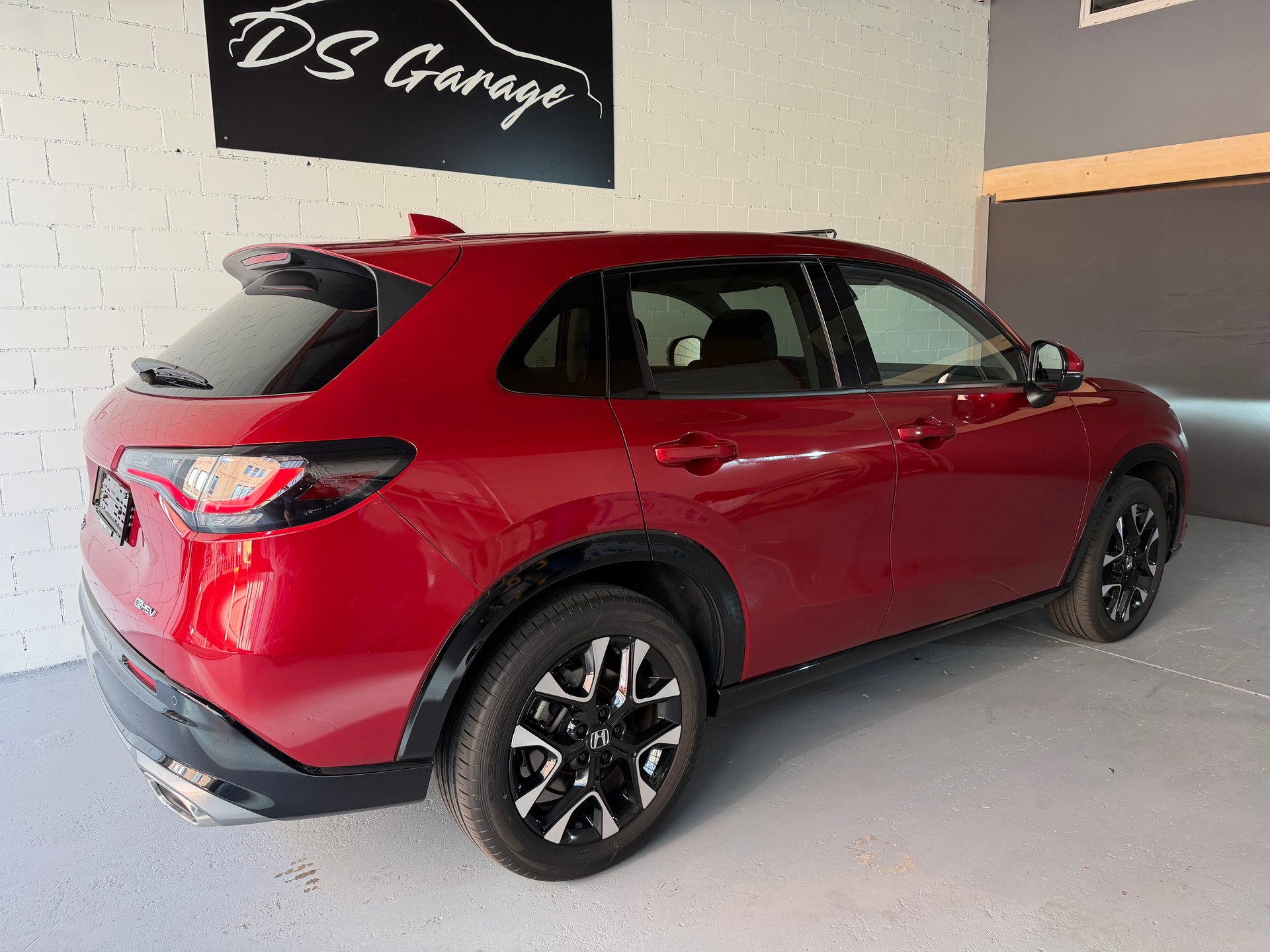 HONDA ZR-V 2.0i MMD Hybrid Advance Automatic-image-5